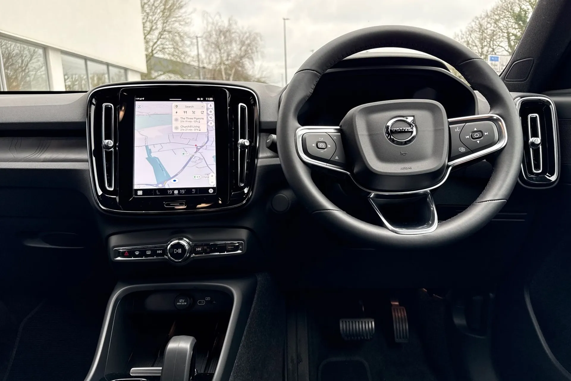 Volvo EX40 thumbnail image number 34