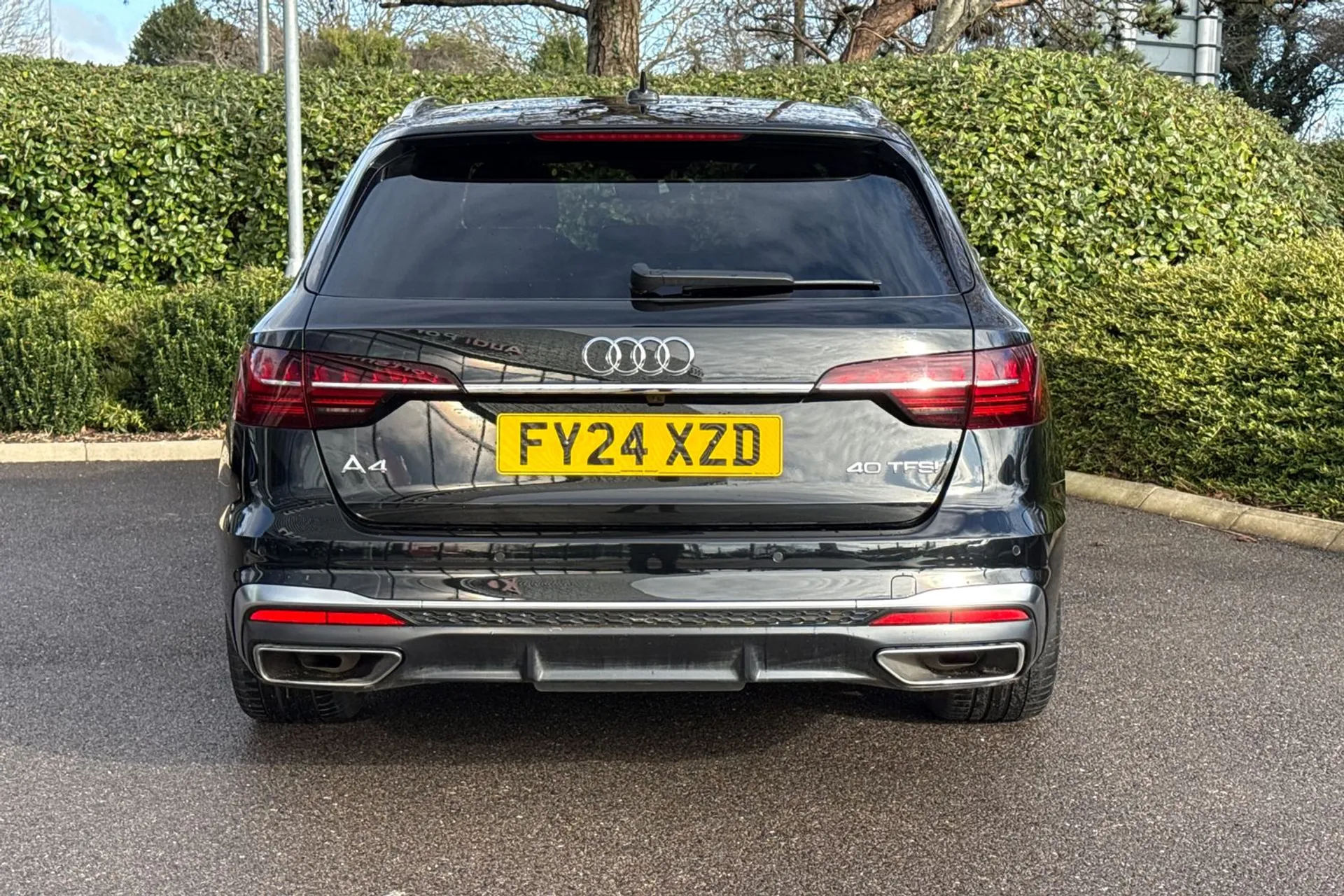 Audi A4 thumbnail image number 12