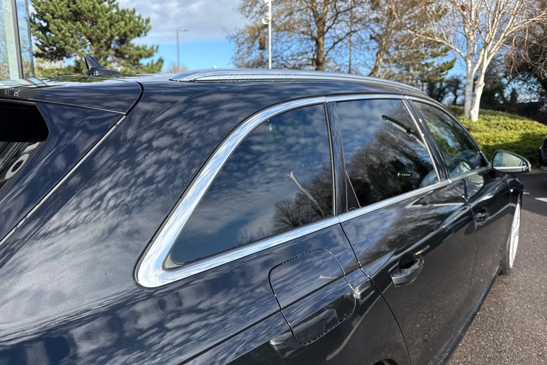 Audi A4 thumbnail image number 23