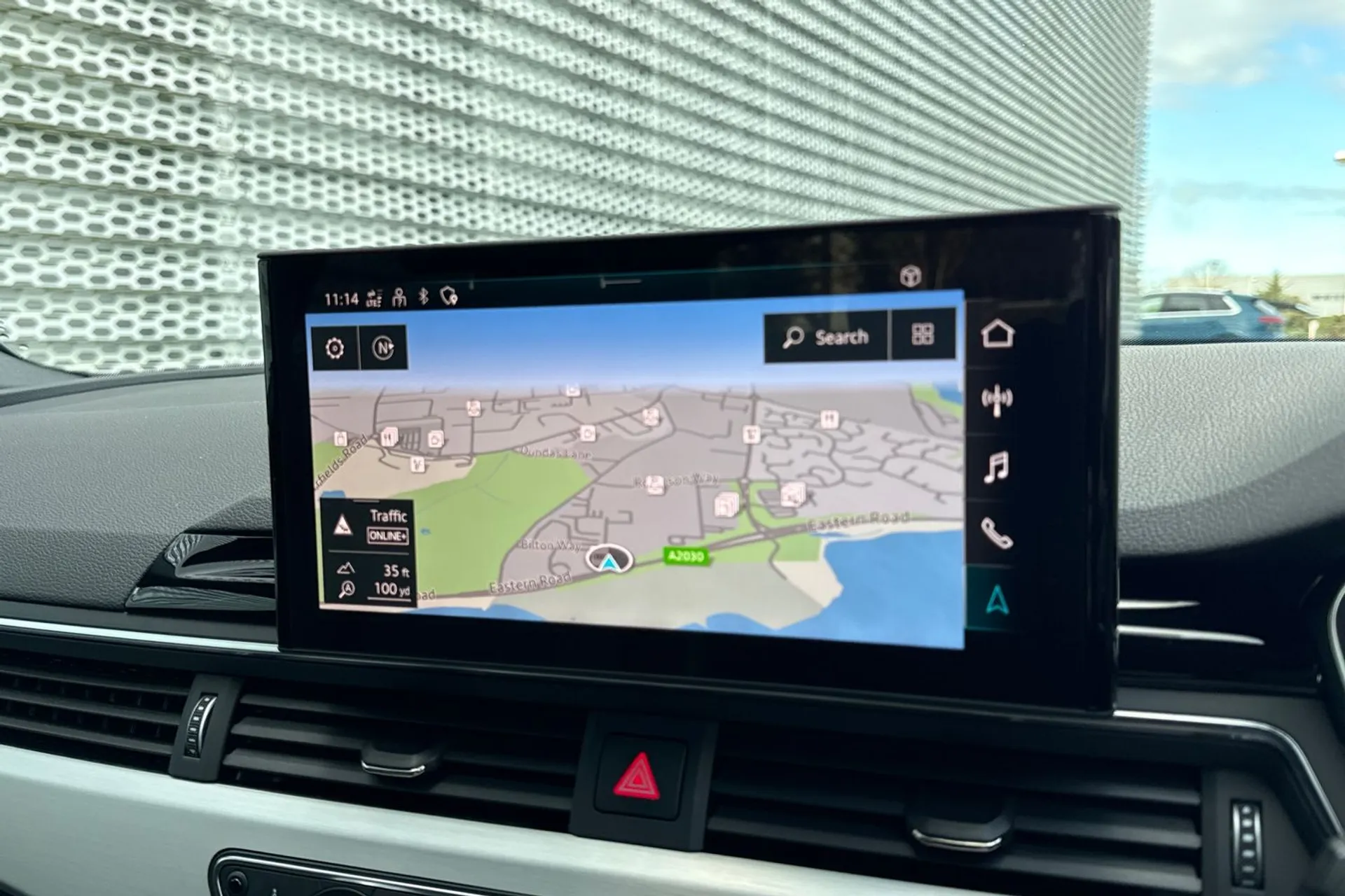 Audi A4 thumbnail image number 17