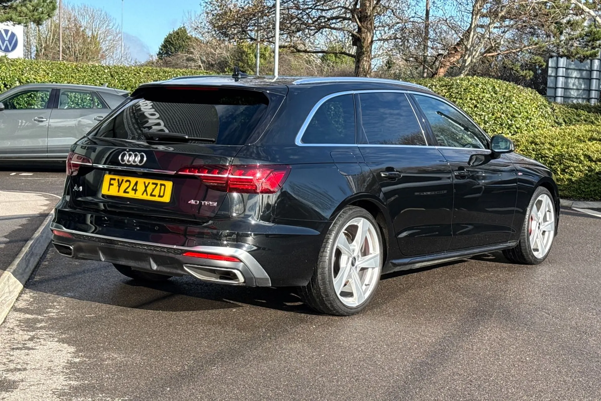 Audi A4 thumbnail image number 10