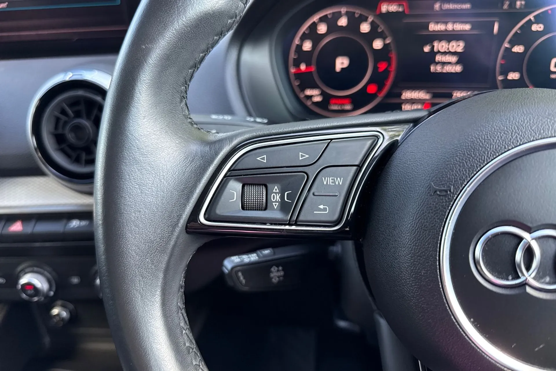 Audi Q2 thumbnail image number 52
