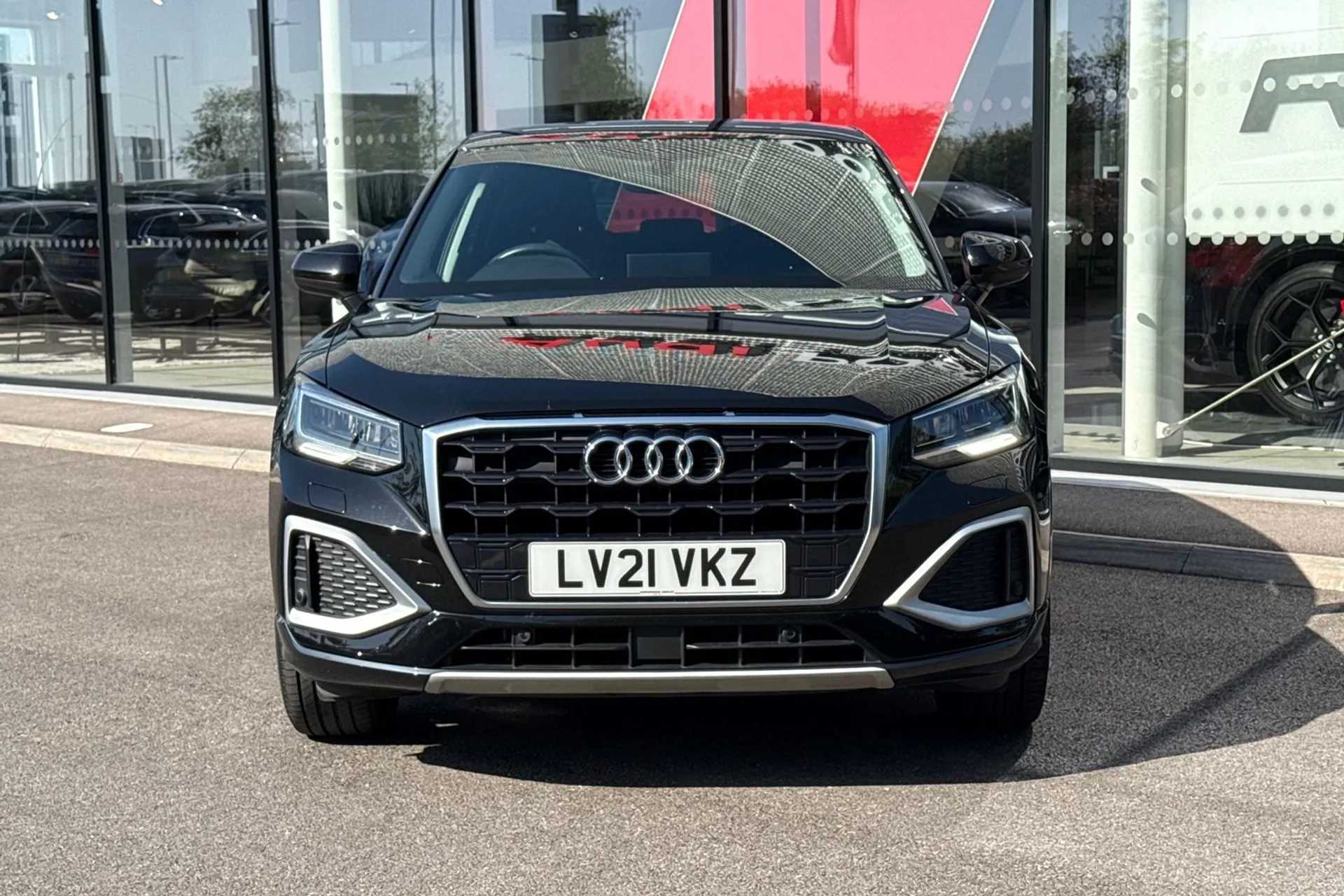 Audi Q2 thumbnail image number 13