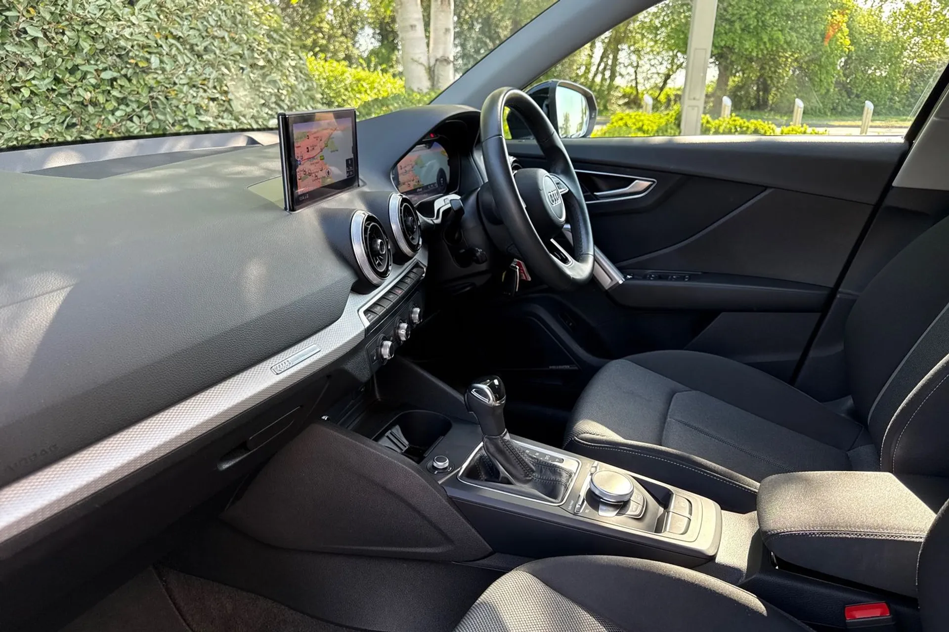 Audi Q2 thumbnail image number 22