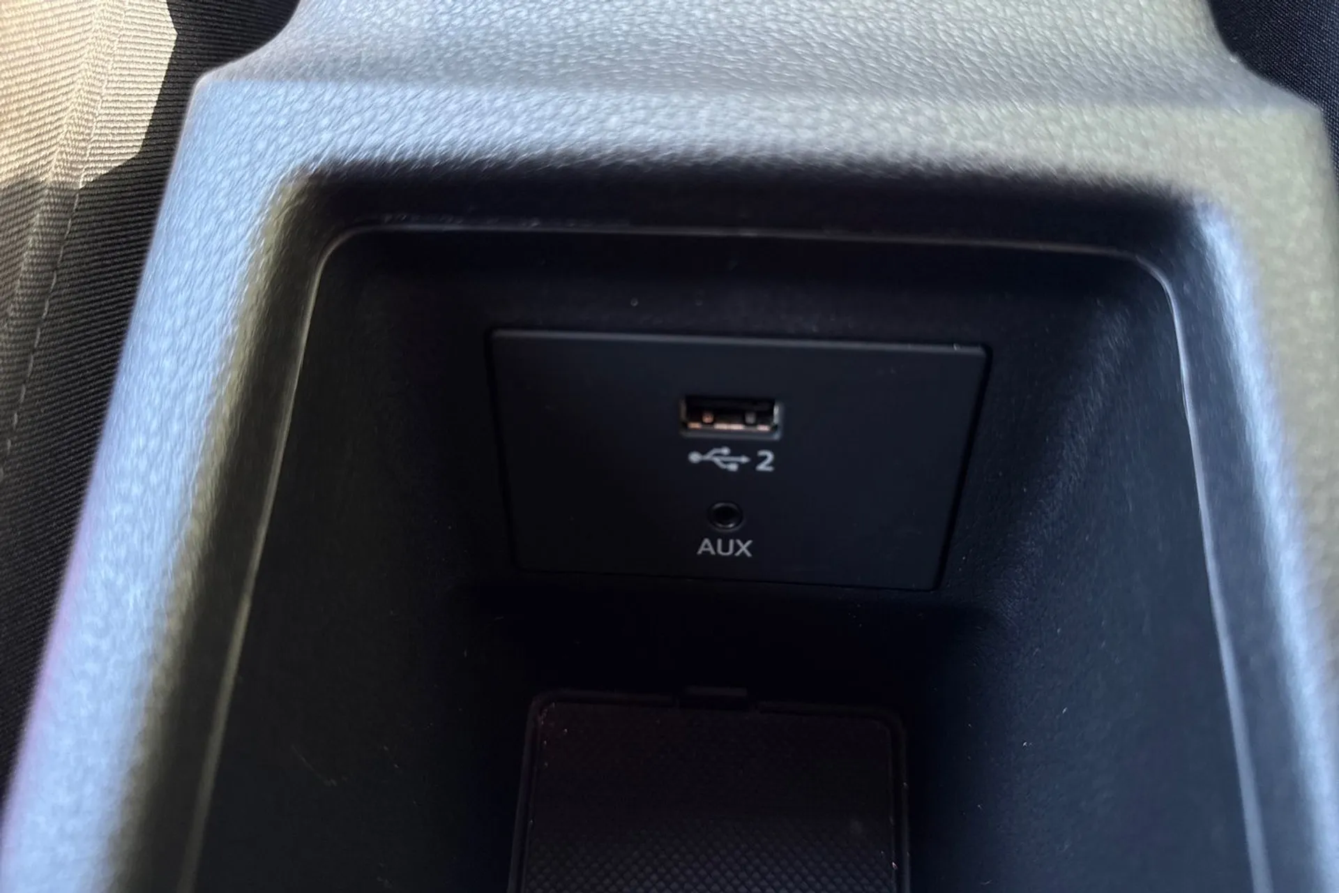 Audi Q2 thumbnail image number 37