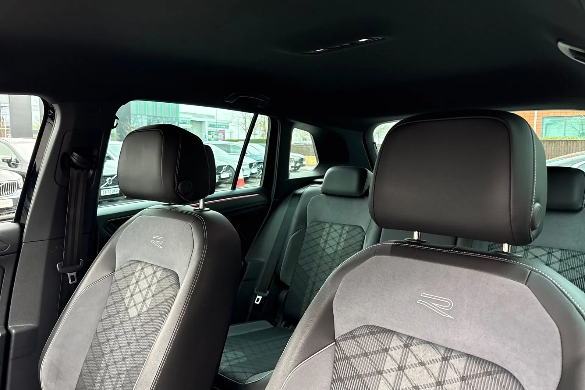 VOLKSWAGEN TIGUAN thumbnail image number 29