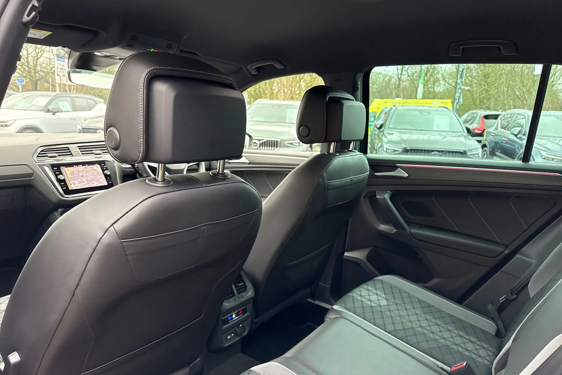 VOLKSWAGEN TIGUAN thumbnail image number 31