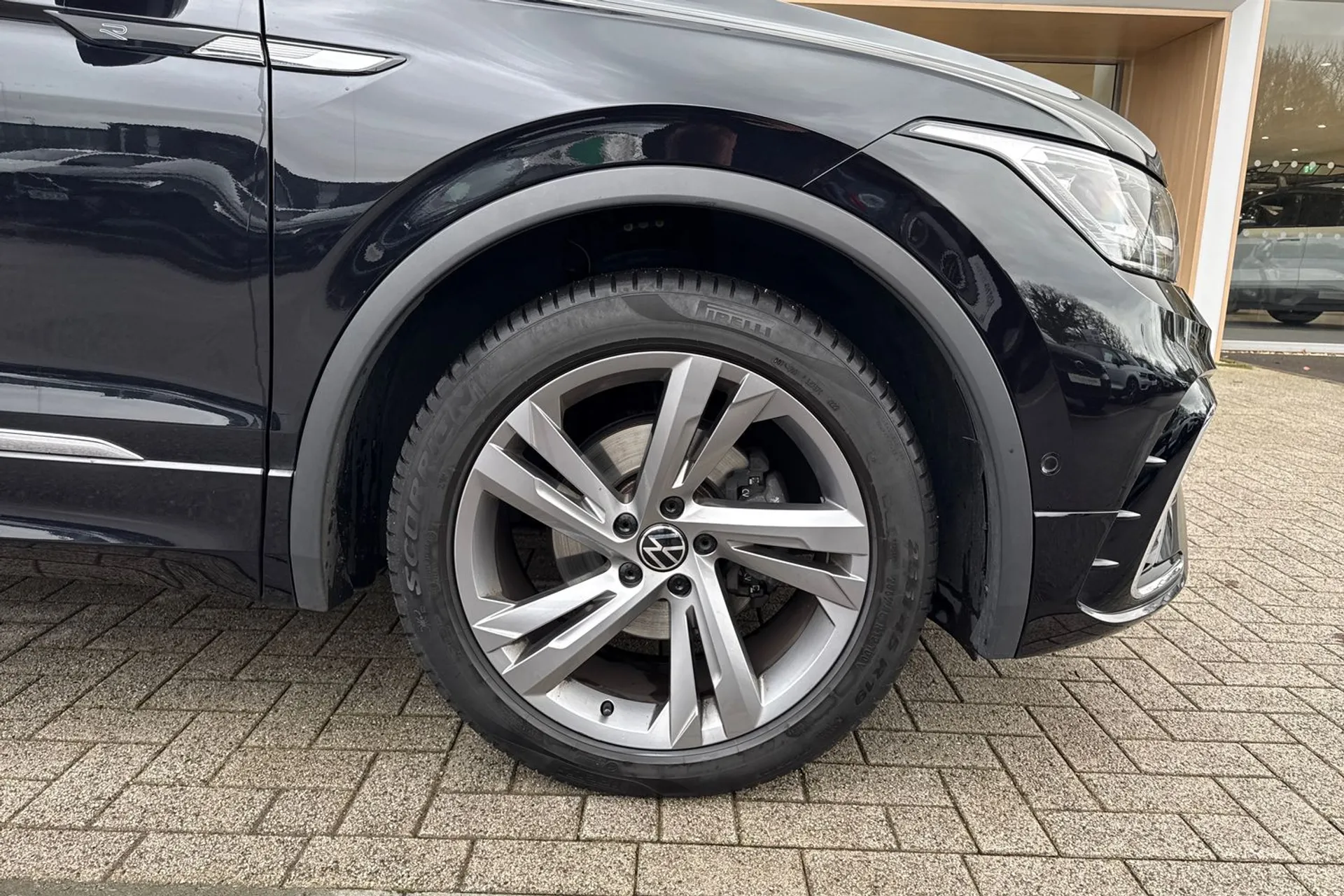 VOLKSWAGEN TIGUAN thumbnail image number 14