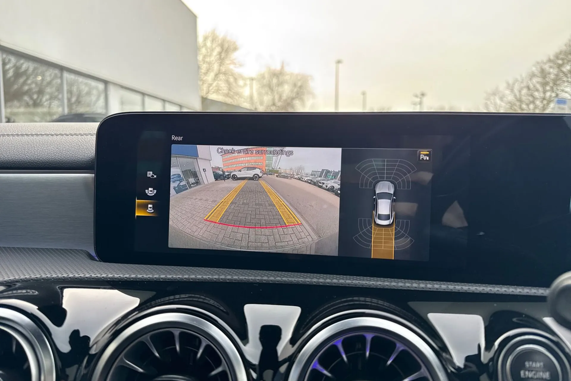 MERCEDES-BENZ CLA thumbnail image number 4