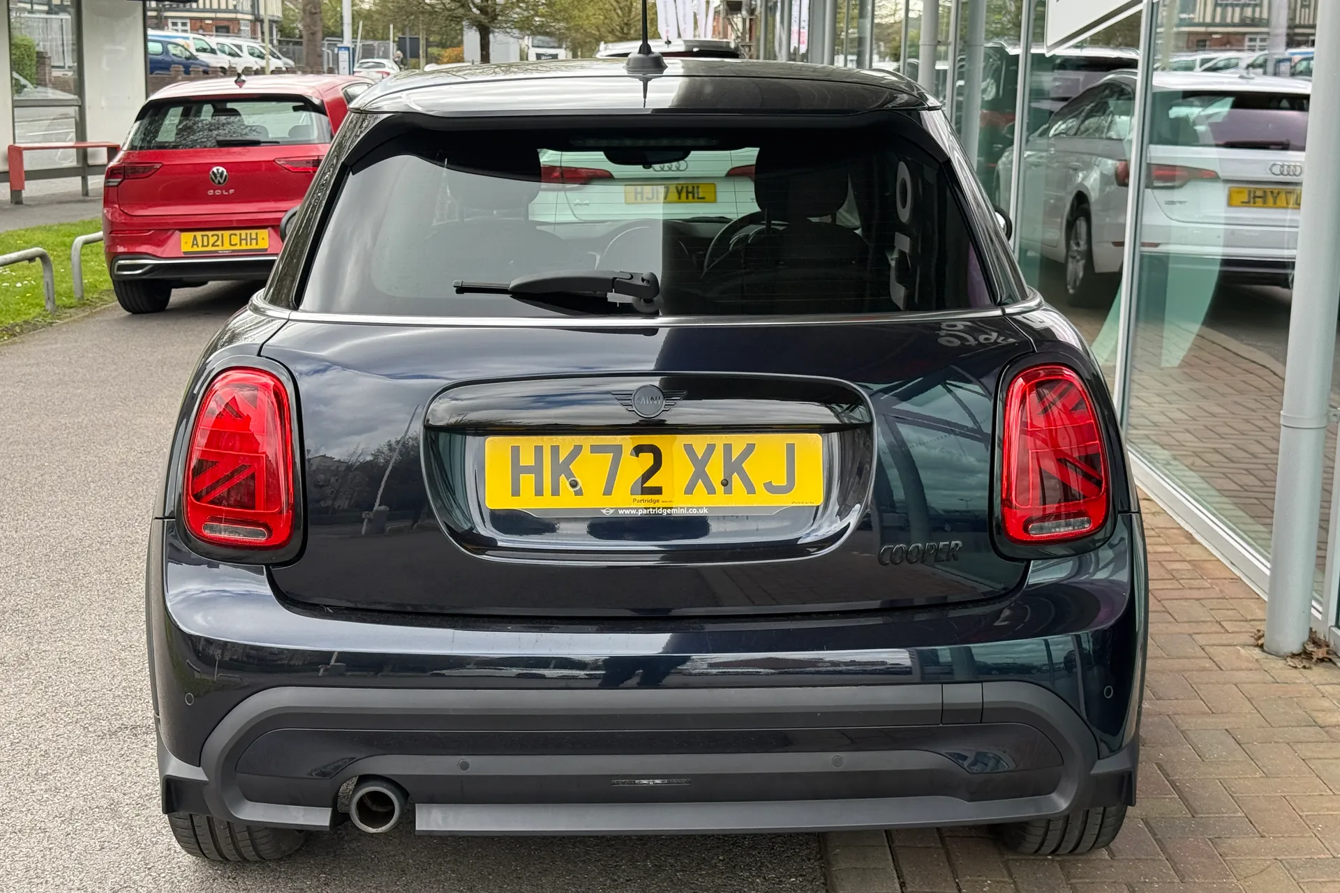 MINI HATCHBACK thumbnail image number 44