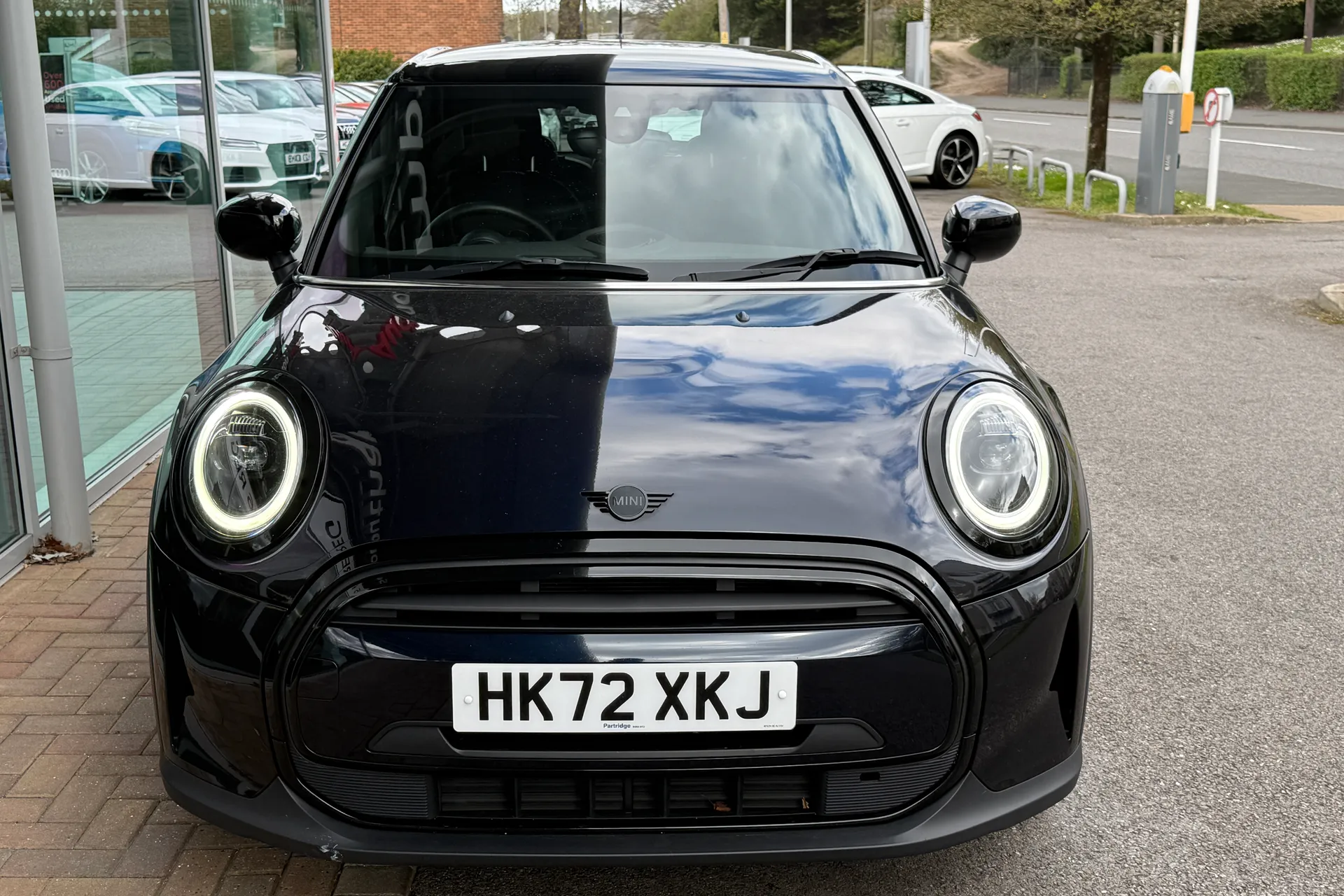MINI HATCHBACK thumbnail image number 55