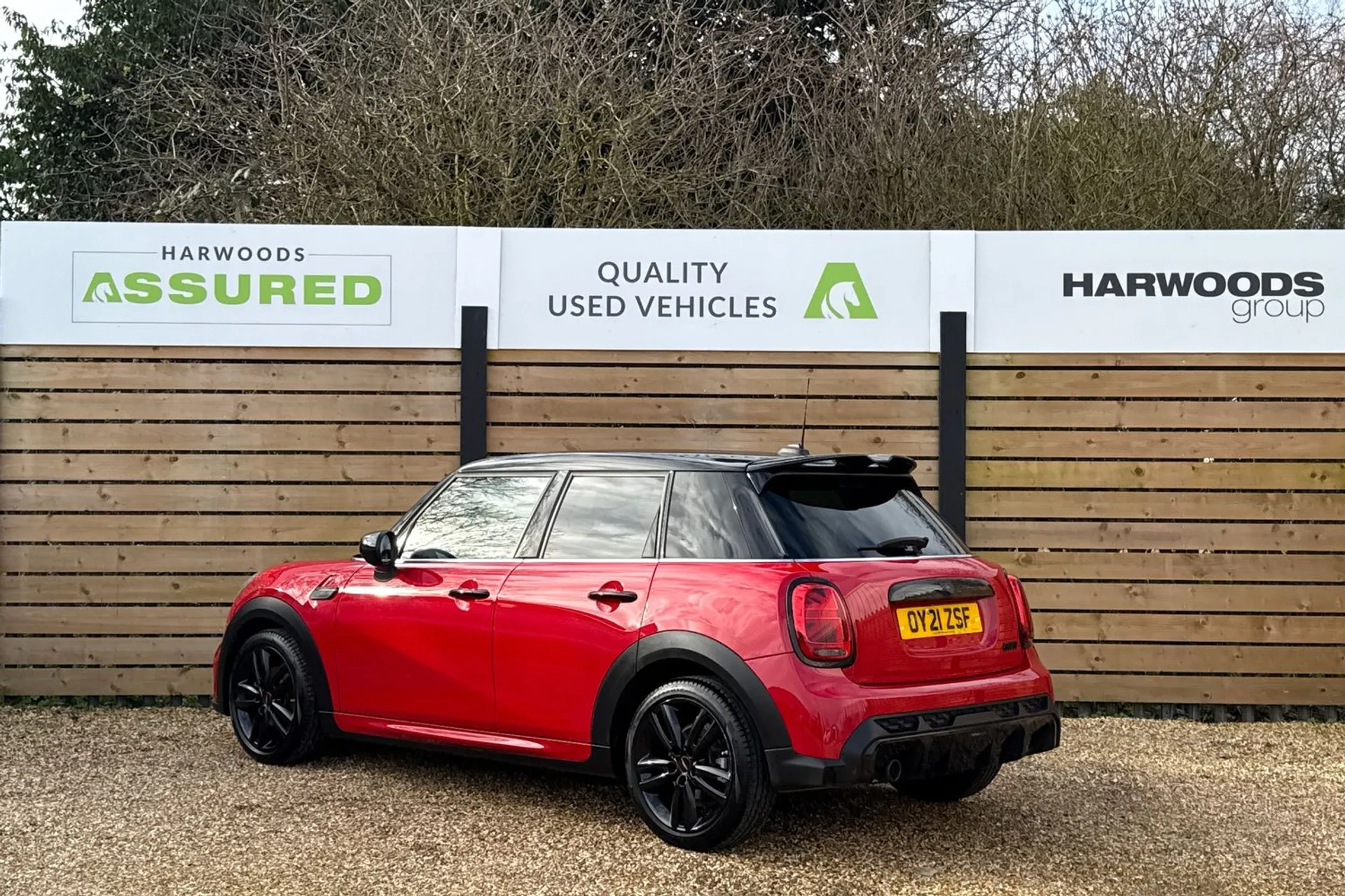 MINI HATCHBACK thumbnail image number 10