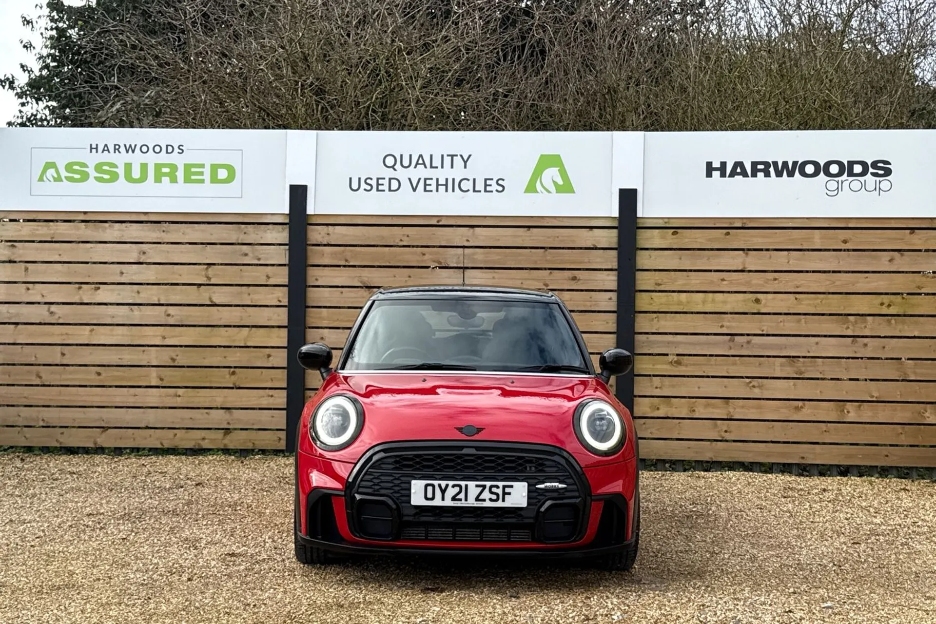 MINI HATCHBACK thumbnail image number 13