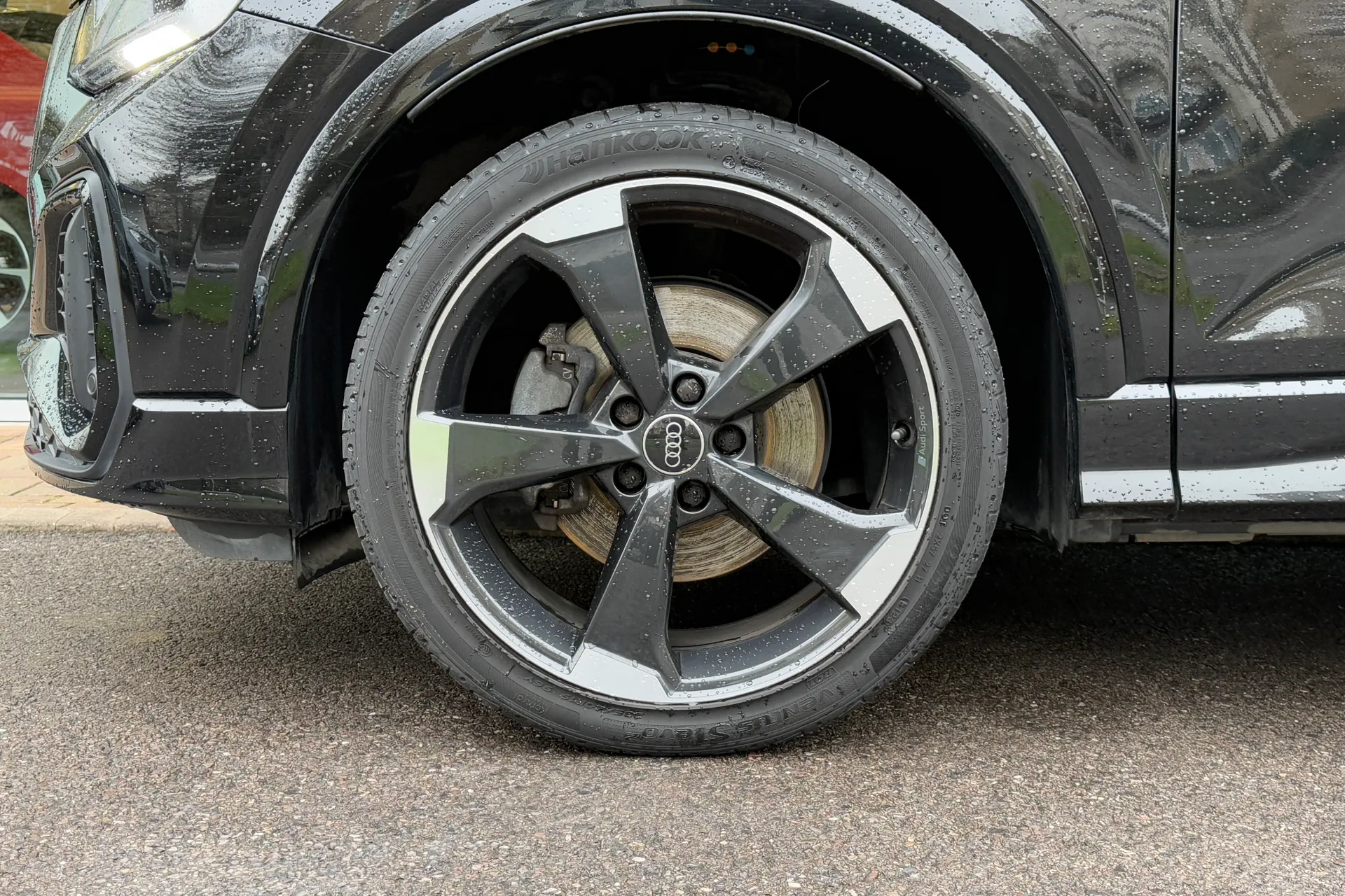 Audi Q2 thumbnail image number 10