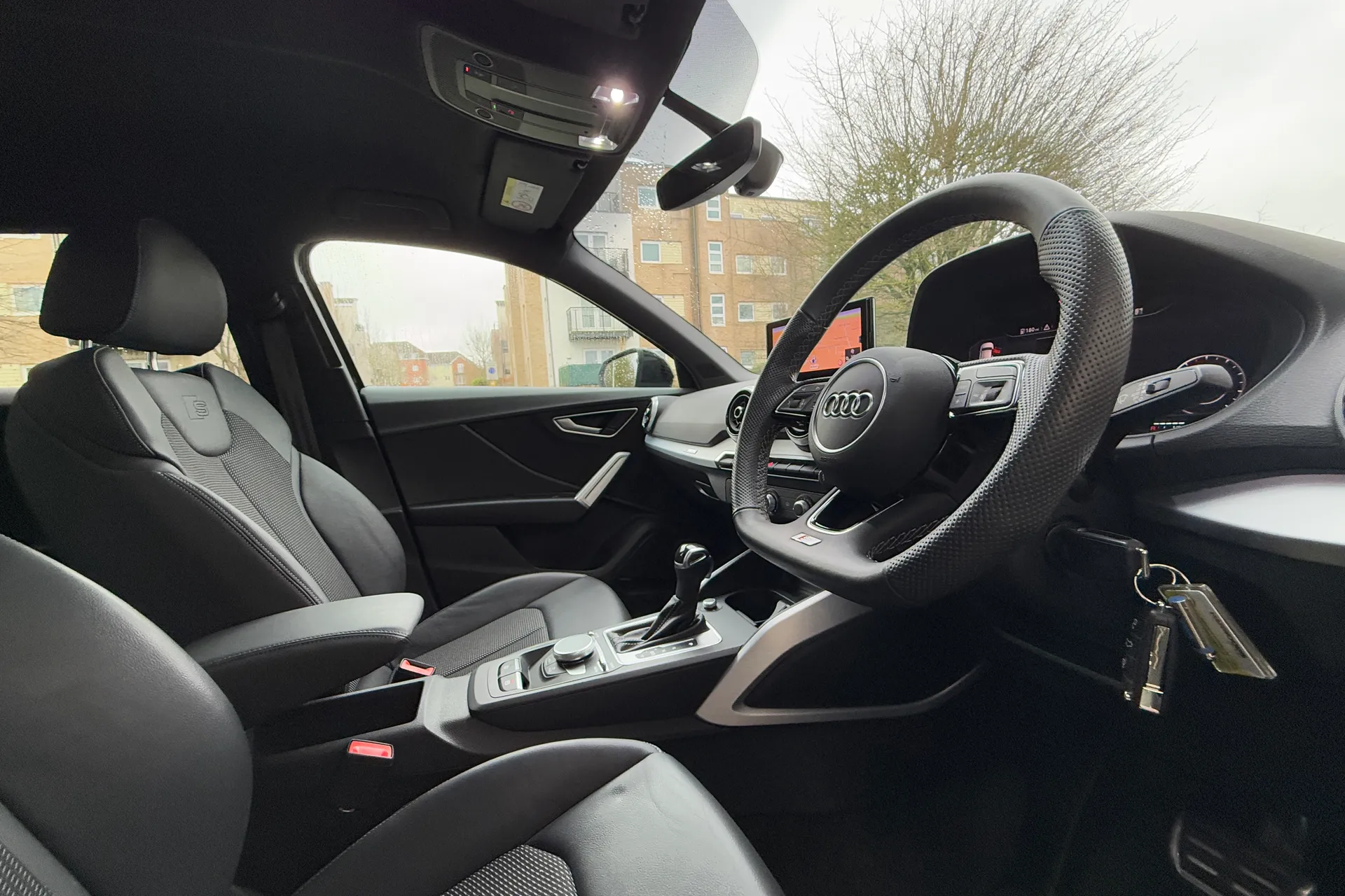 Audi Q2 thumbnail image number 11