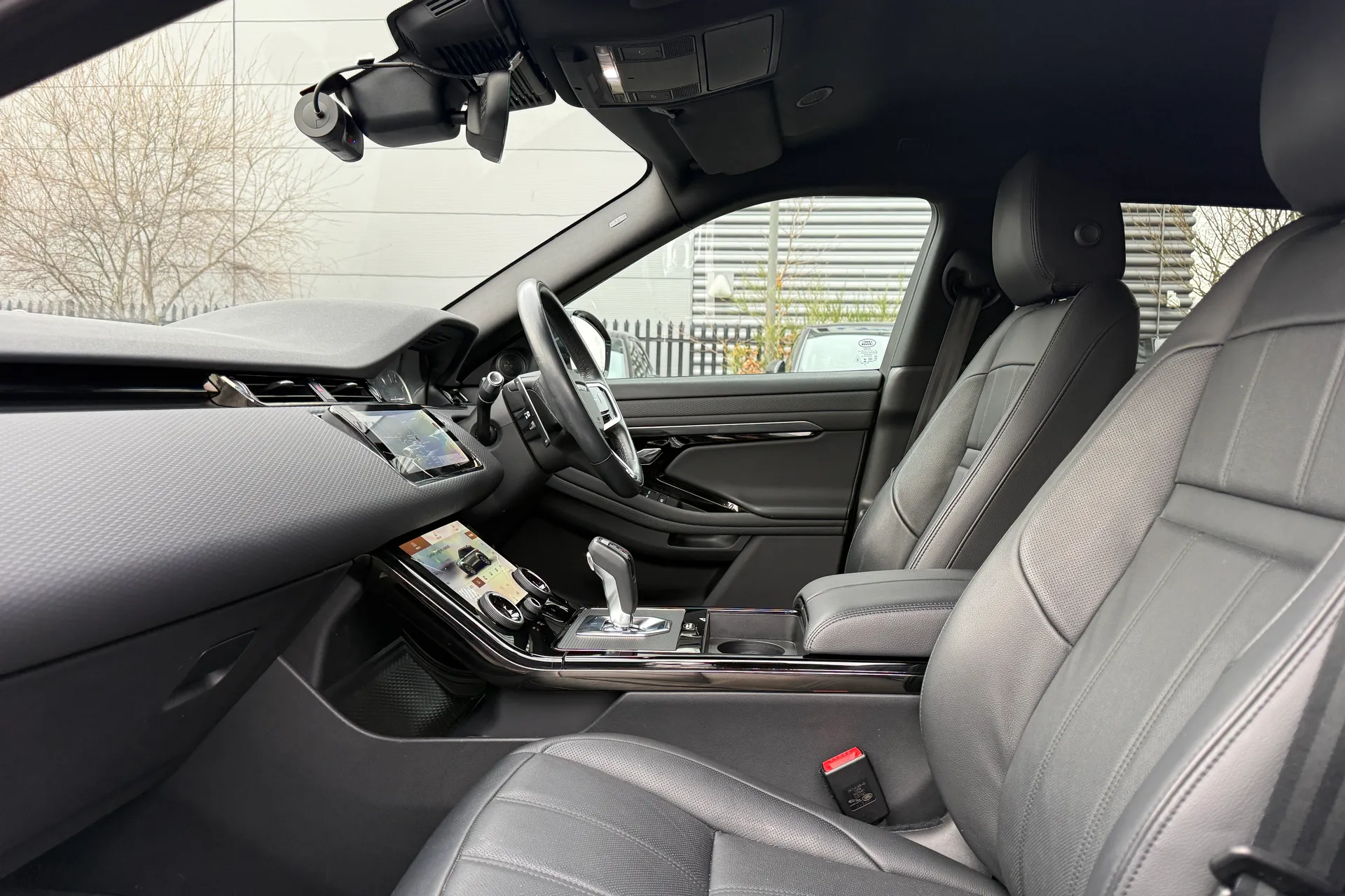 LAND ROVER RANGE ROVER EVOQUE thumbnail image number 37