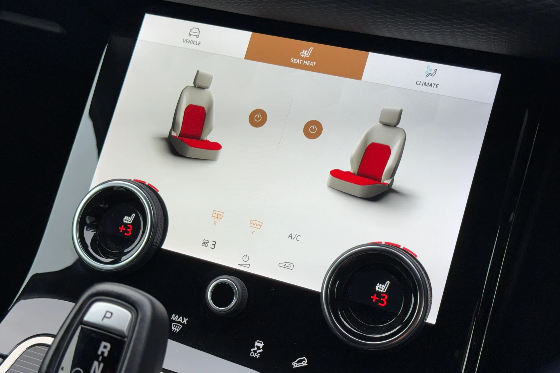 LAND ROVER RANGE ROVER EVOQUE thumbnail image number 24