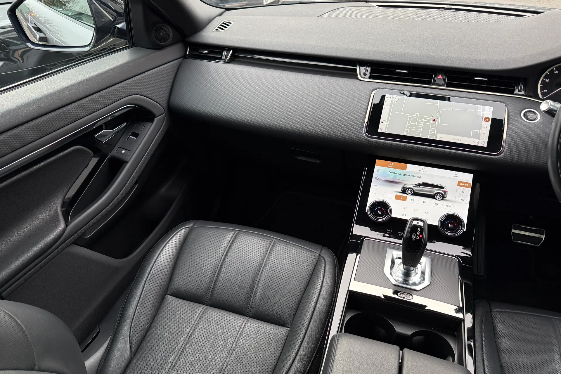 LAND ROVER RANGE ROVER EVOQUE thumbnail image number 18