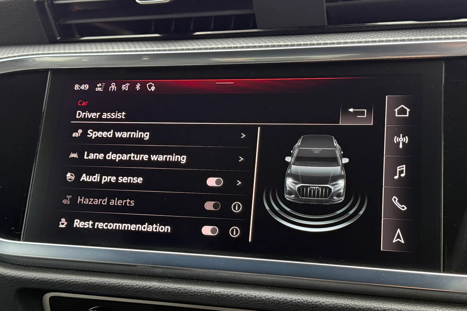 Audi Q3 thumbnail image number 12