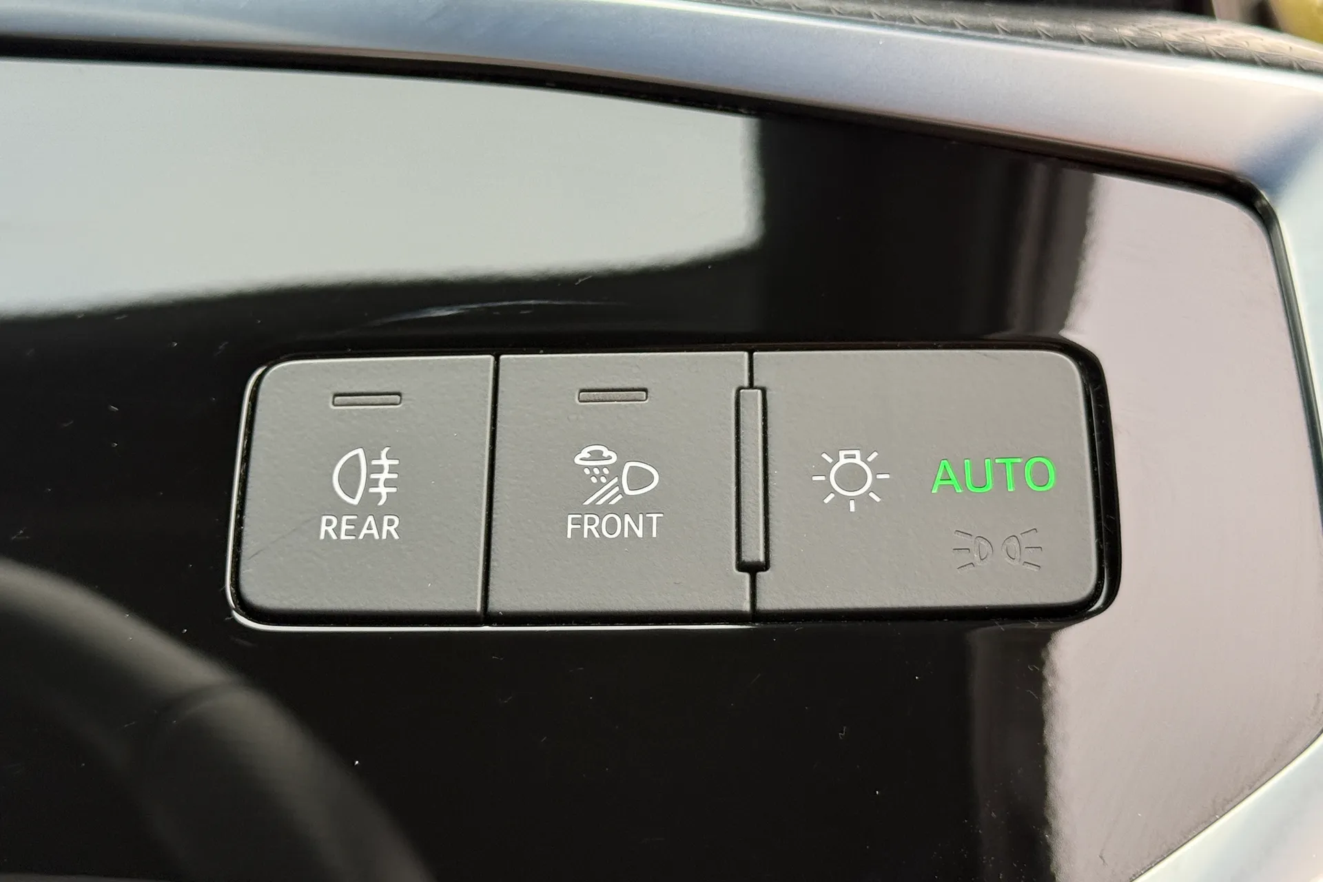 Audi Q3 thumbnail image number 23