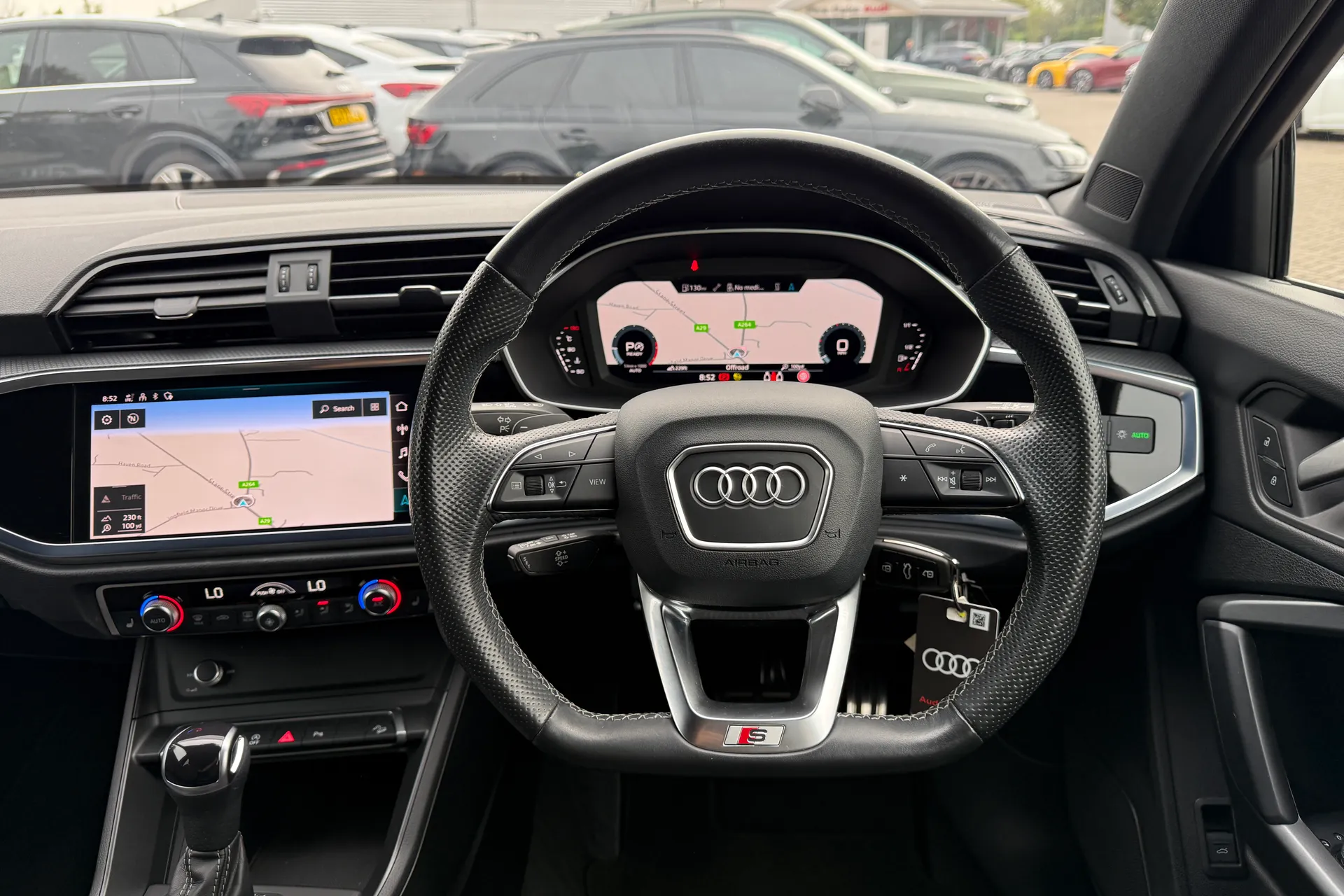 Audi Q3 thumbnail image number 6