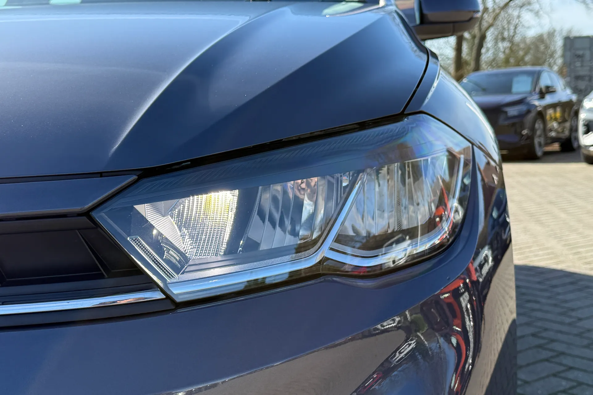 VOLKSWAGEN POLO thumbnail image number 41