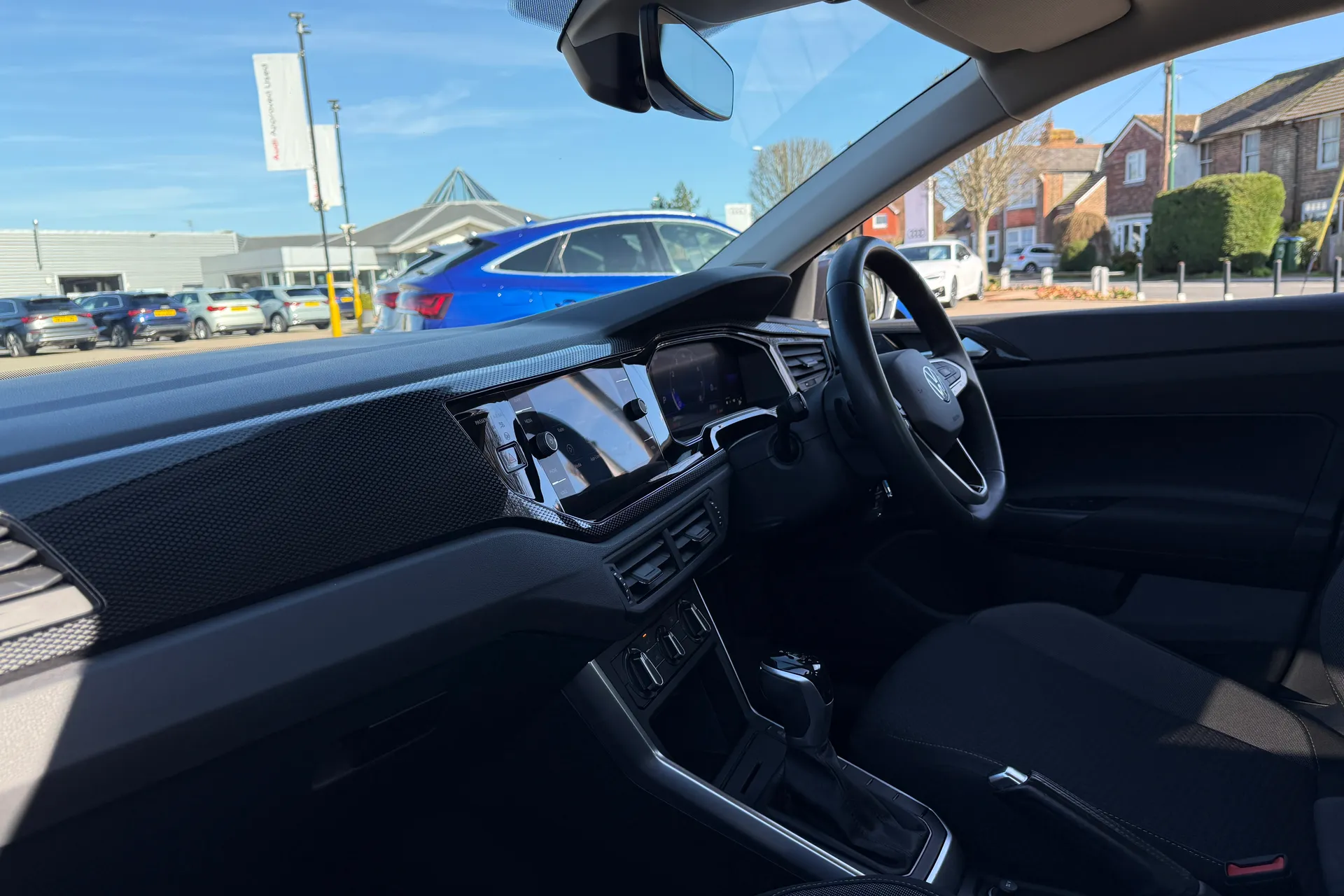 VOLKSWAGEN POLO thumbnail image number 20