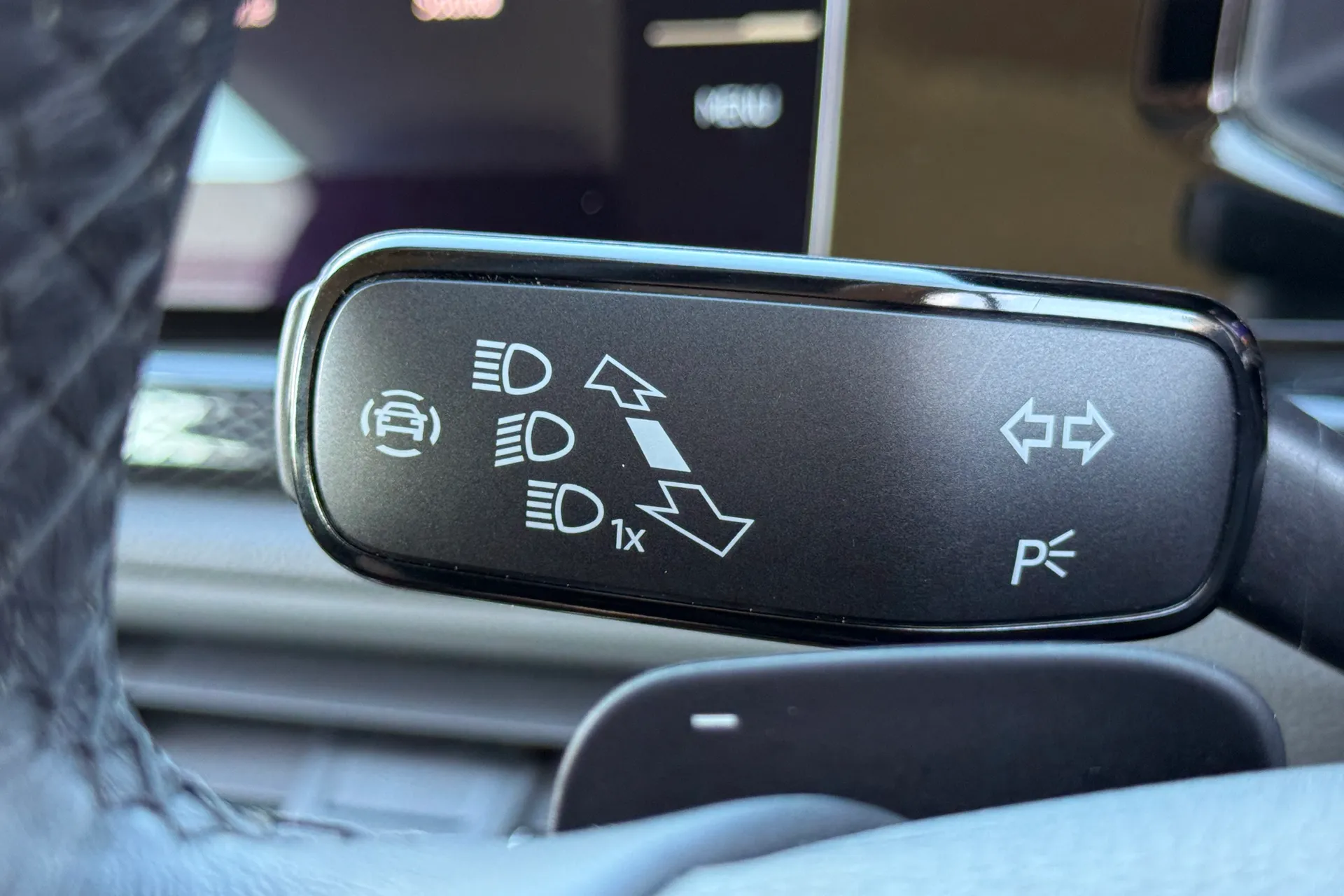 VOLKSWAGEN POLO thumbnail image number 10