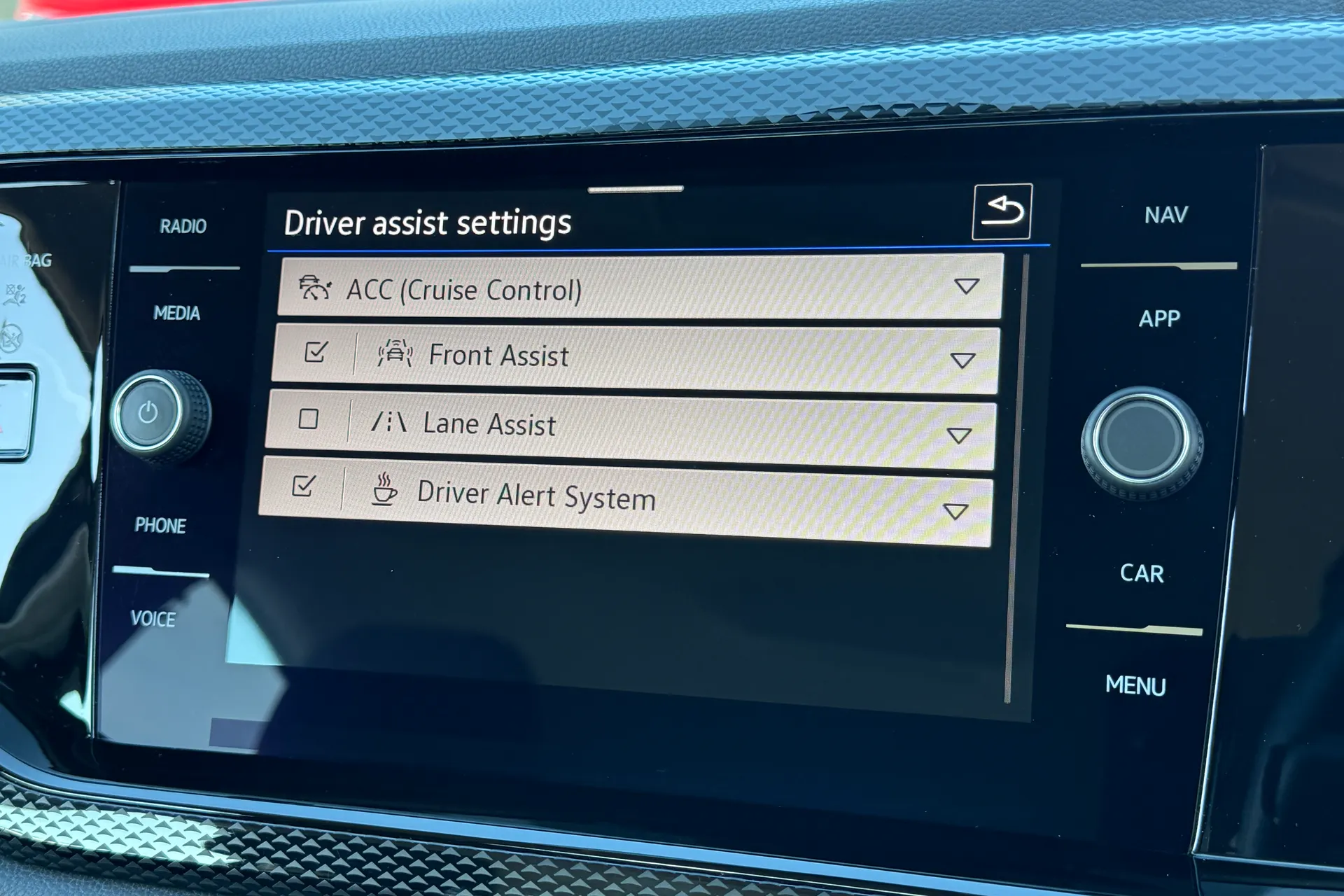 VOLKSWAGEN POLO thumbnail image number 8