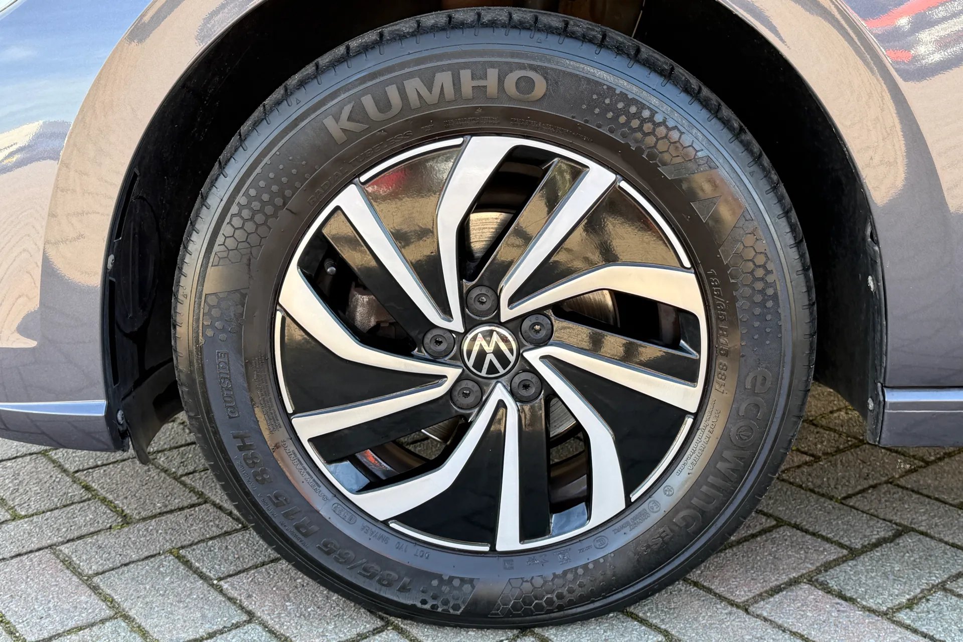 VOLKSWAGEN POLO thumbnail image number 36