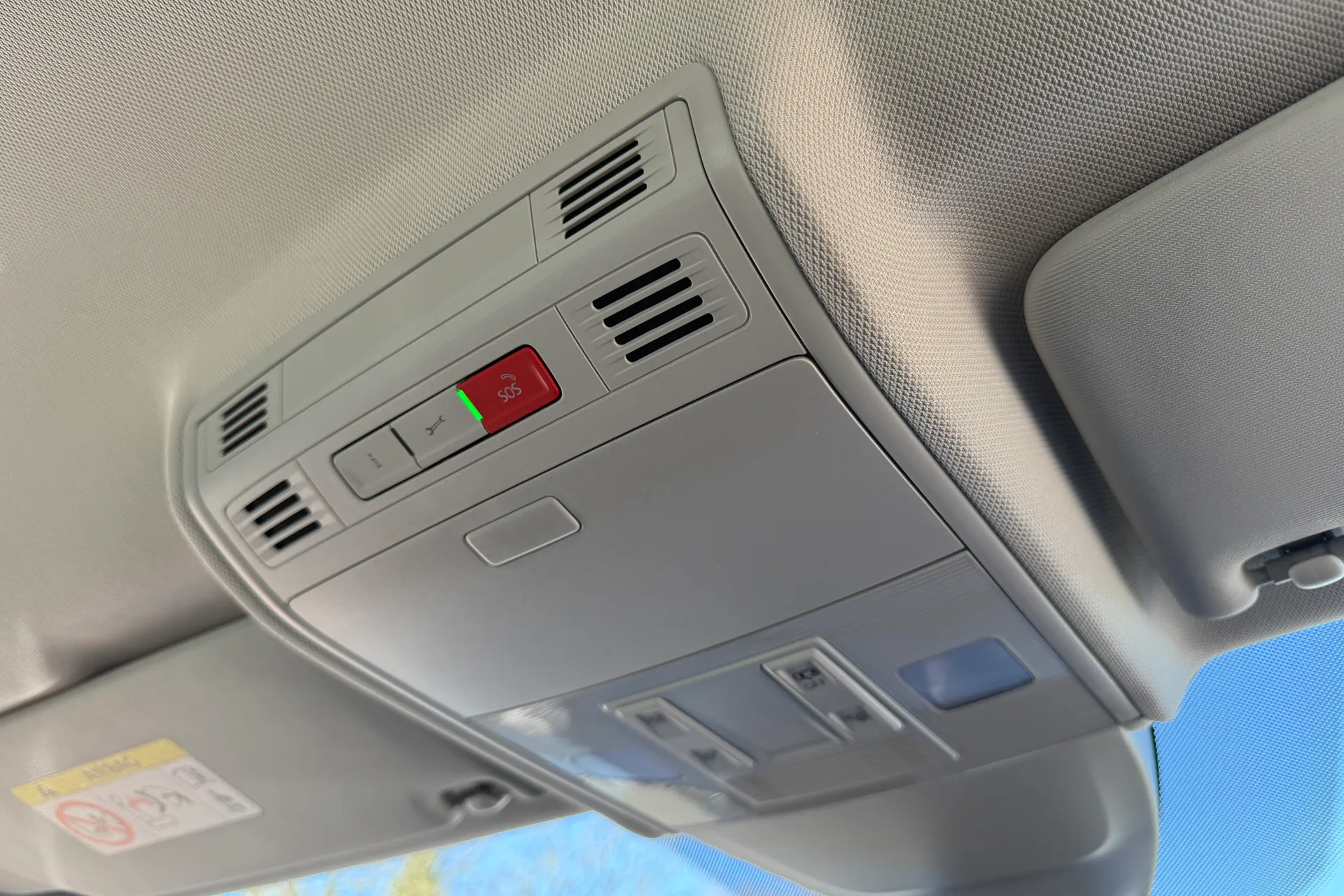 VOLKSWAGEN POLO thumbnail image number 12