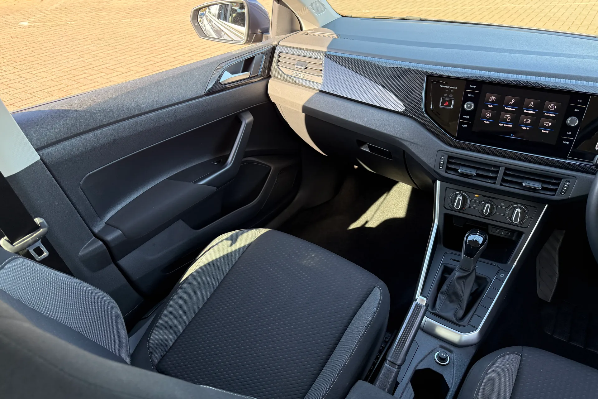 VOLKSWAGEN POLO thumbnail image number 29