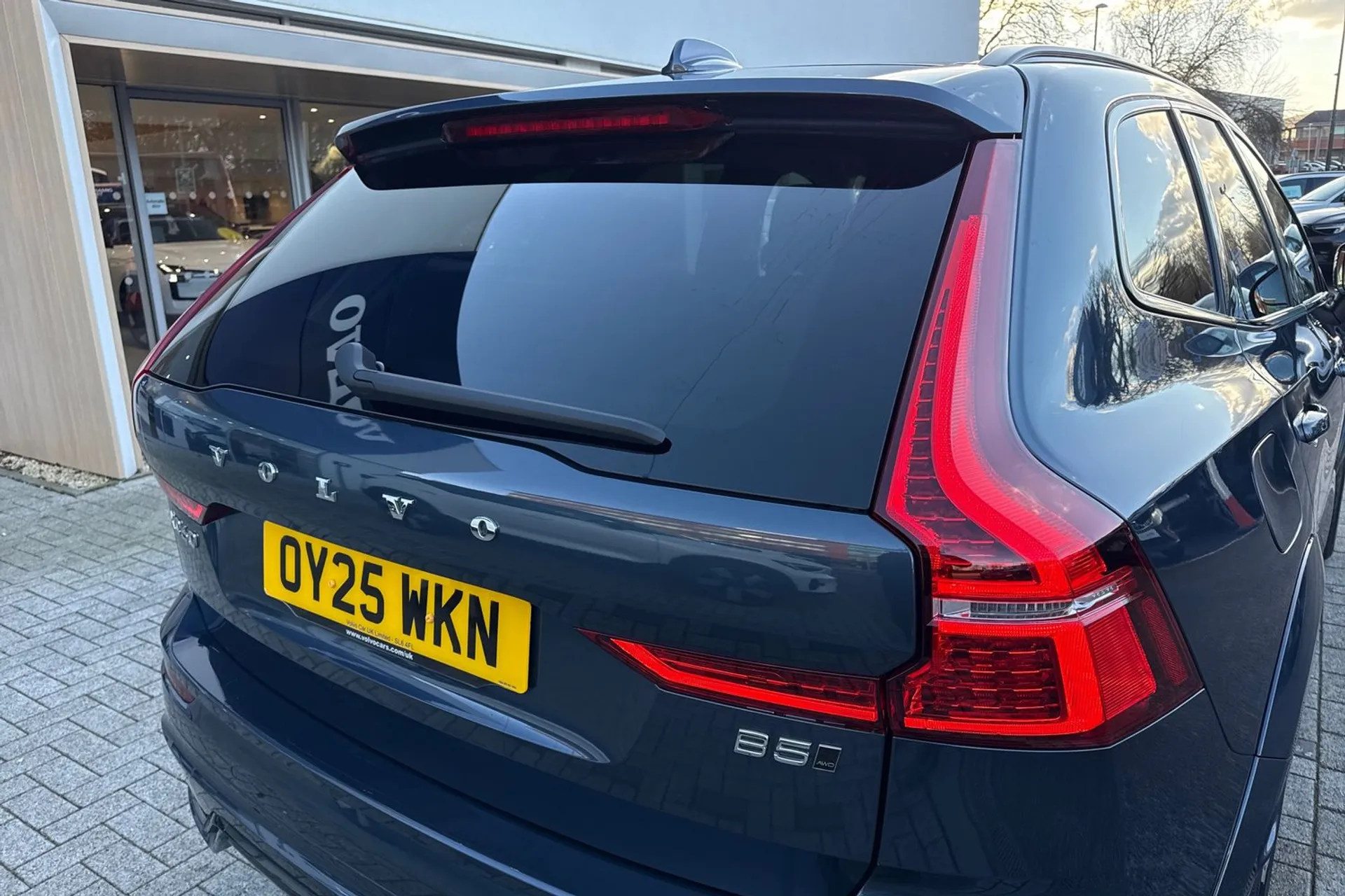 Volvo XC60 thumbnail image number 16