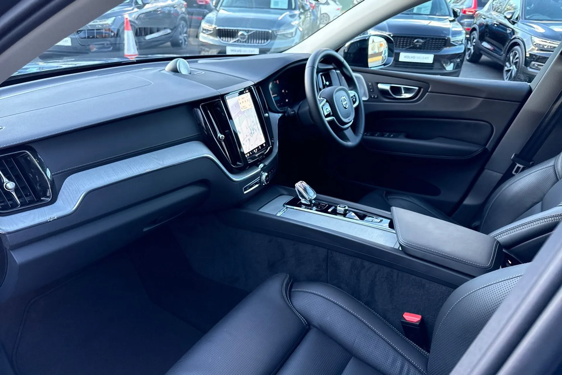 Volvo XC60 thumbnail image number 27