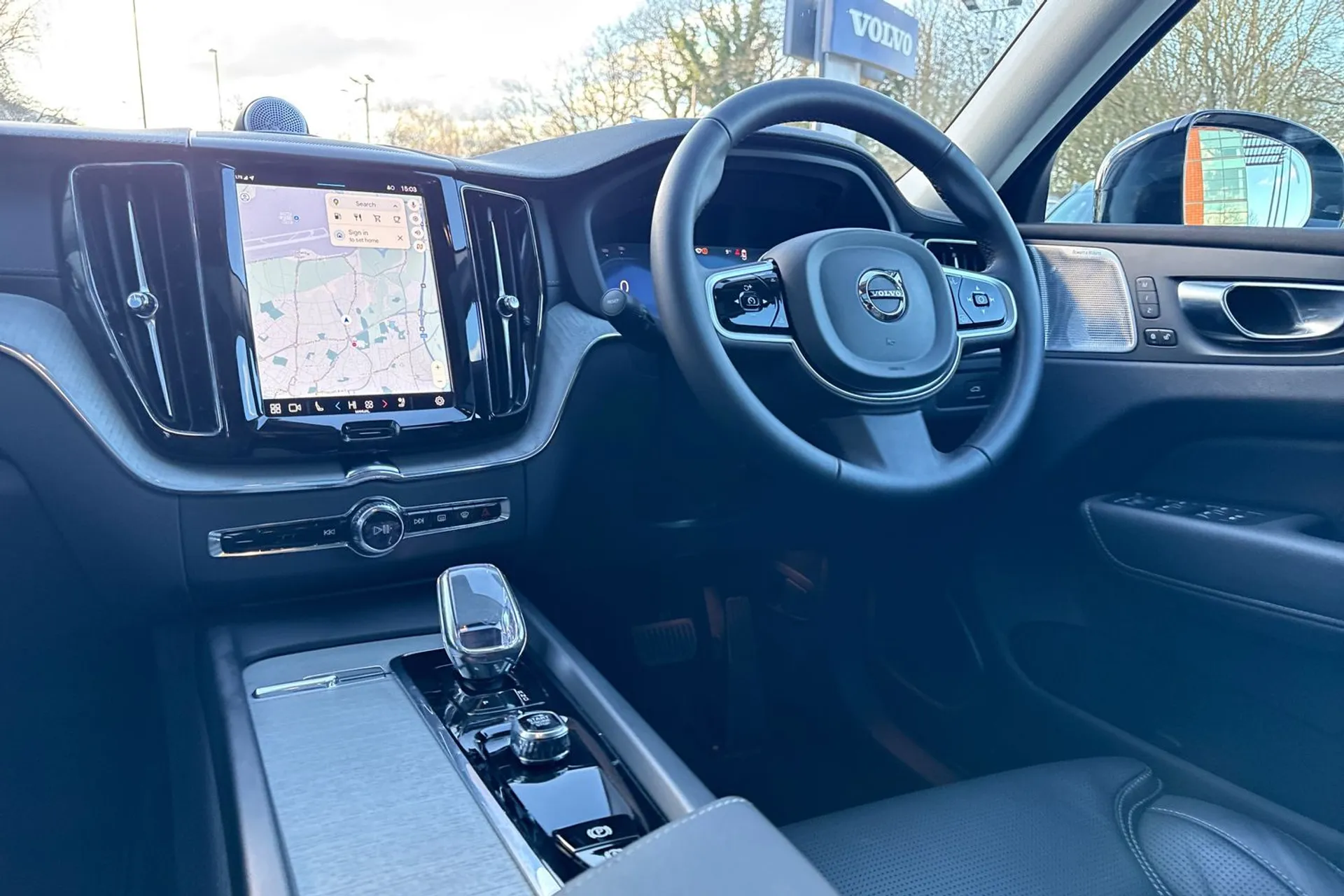 Volvo XC60 thumbnail image number 35