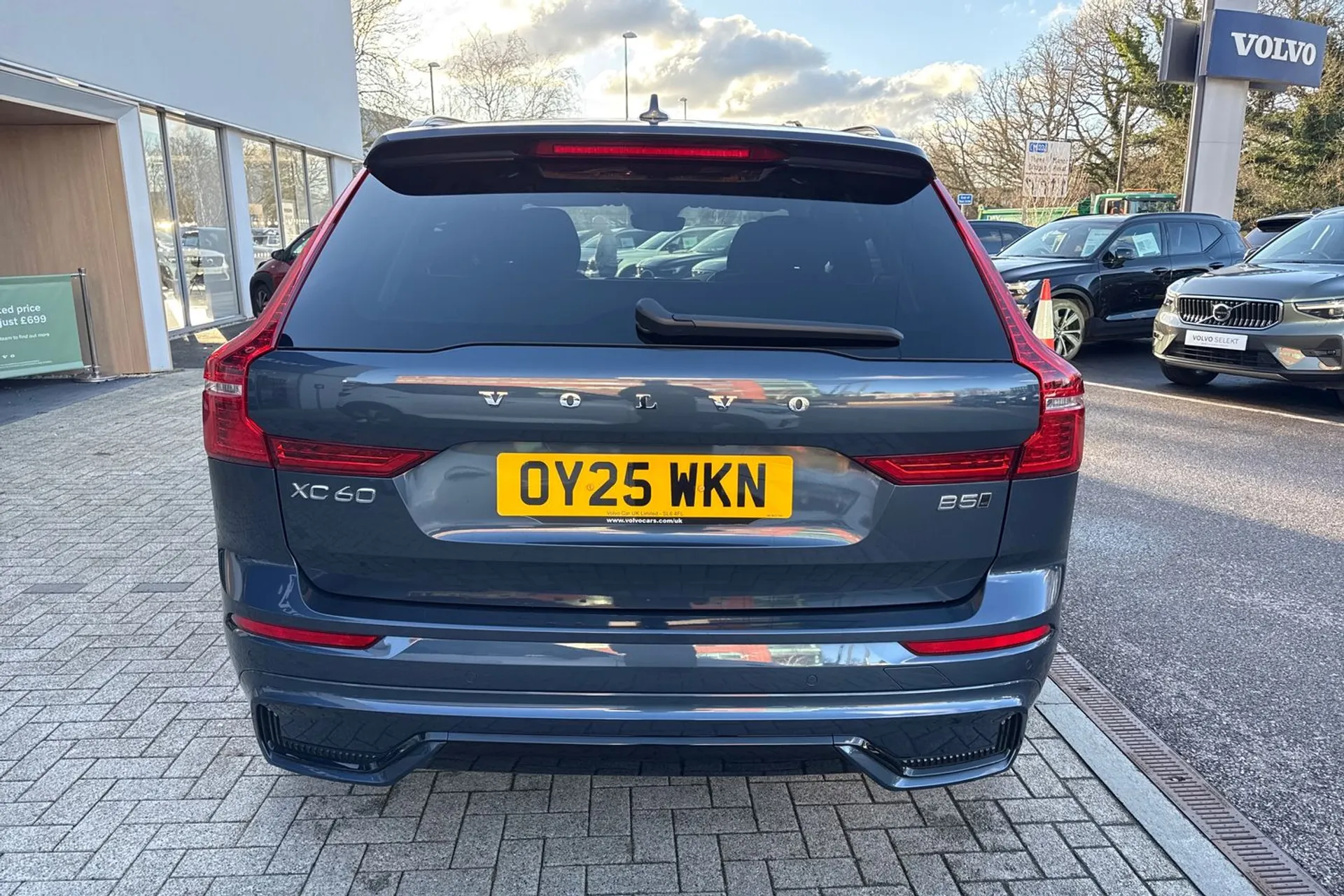 Volvo XC60 thumbnail image number 9