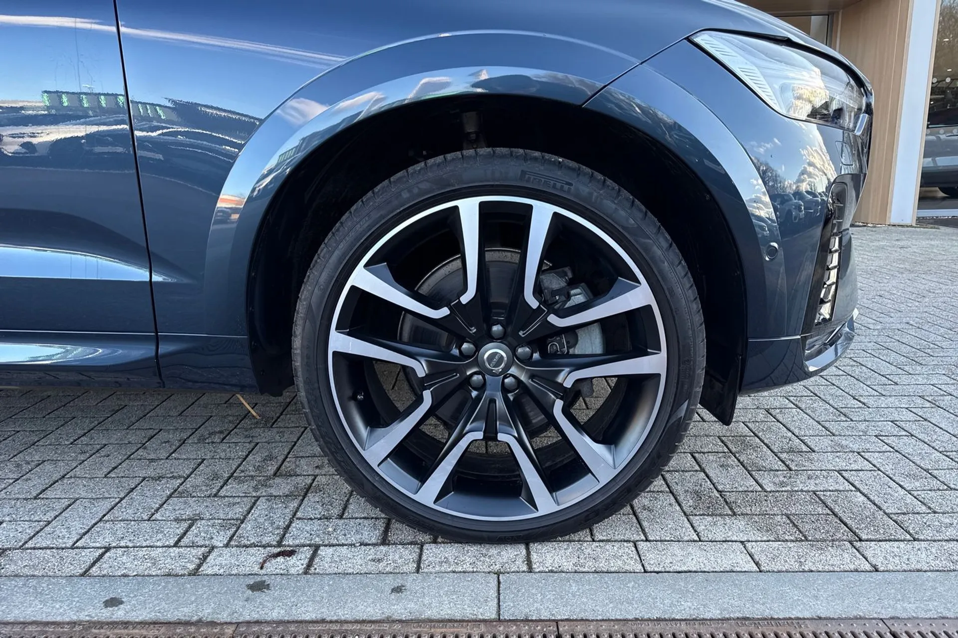 Volvo XC60 thumbnail image number 14