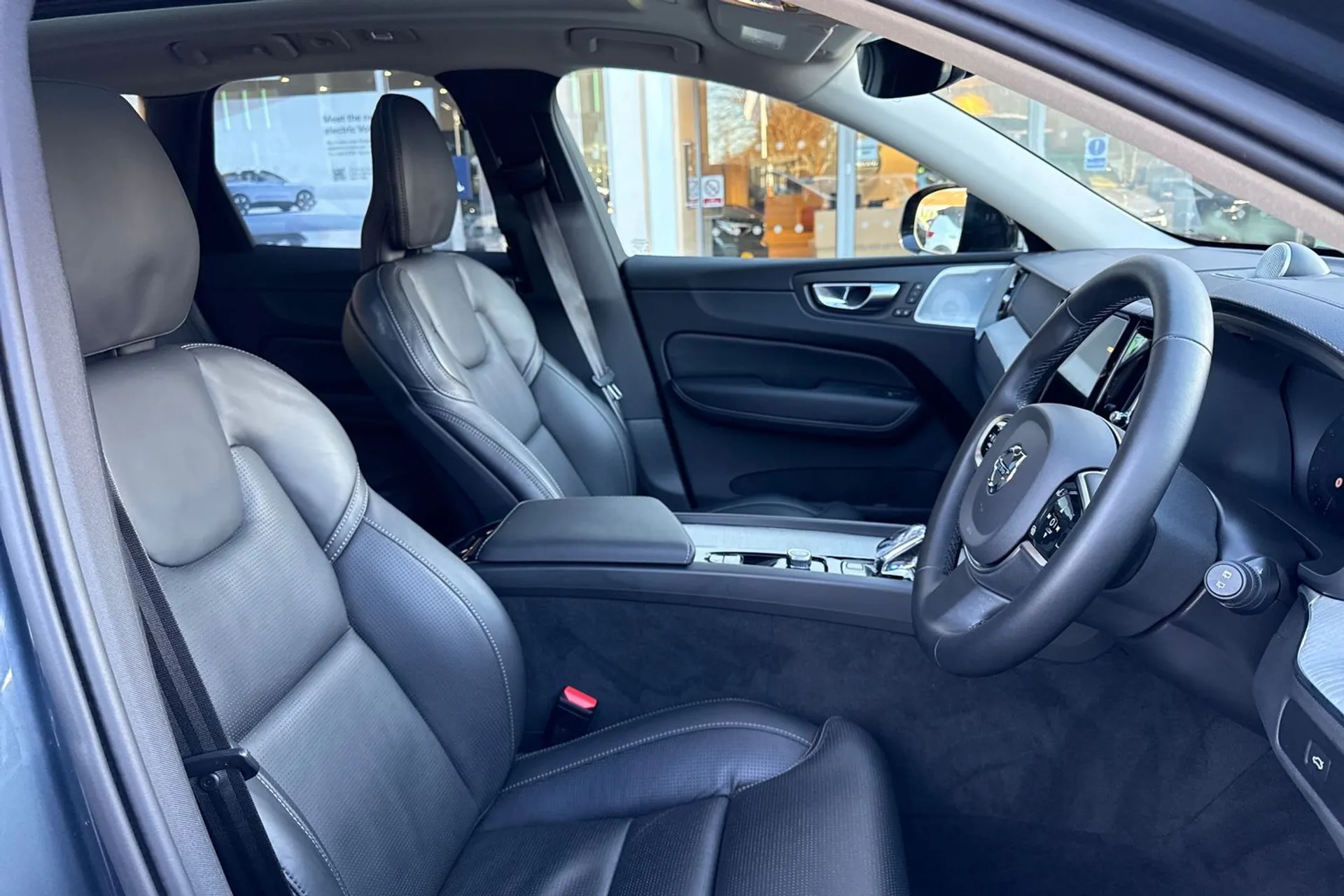 Volvo XC60 thumbnail image number 26