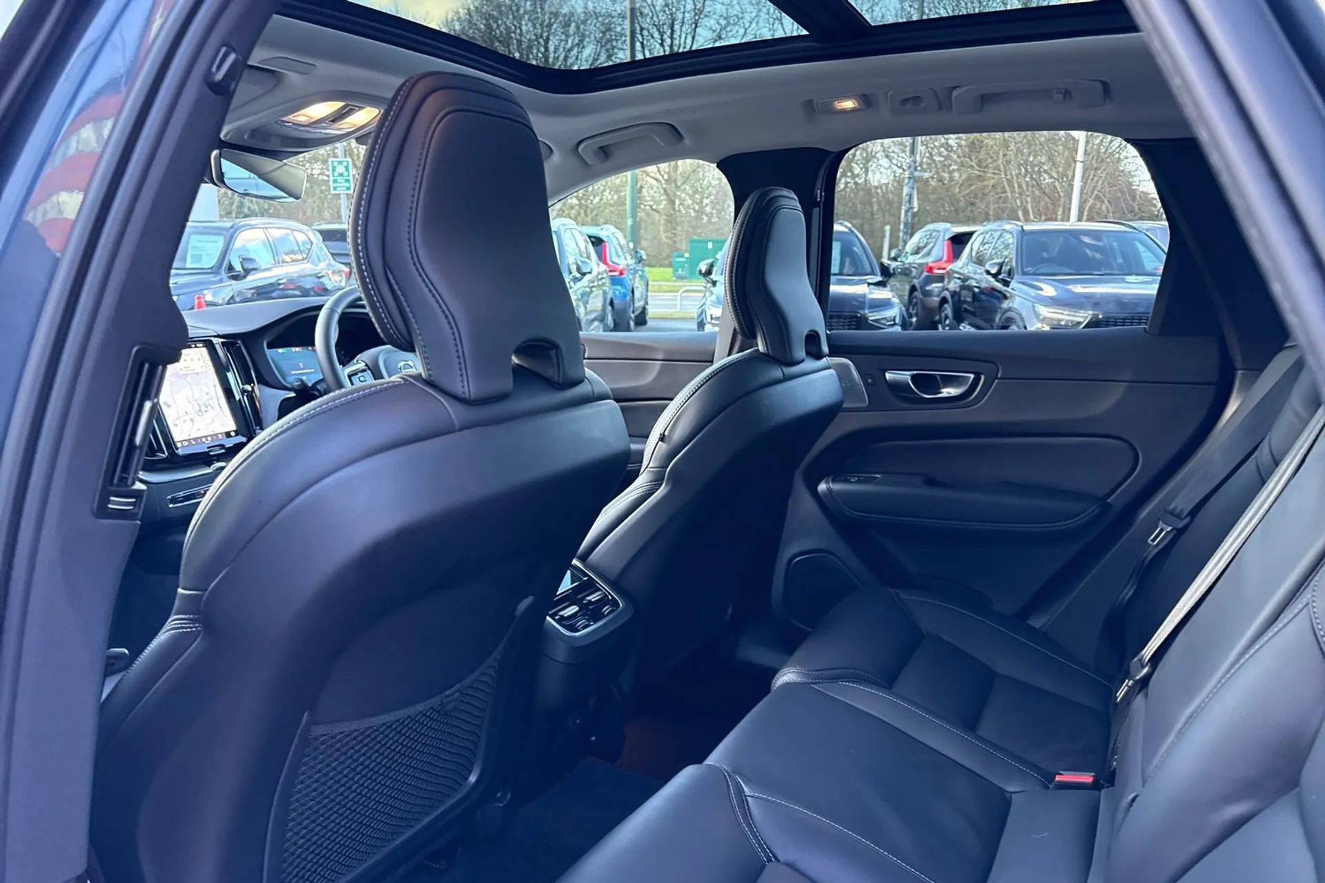 Volvo XC60 thumbnail image number 31