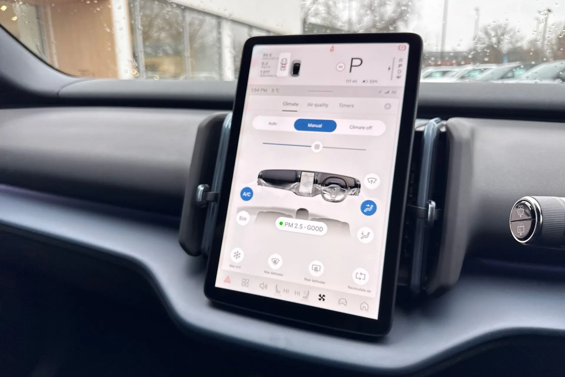 Volvo EX30 thumbnail image number 38