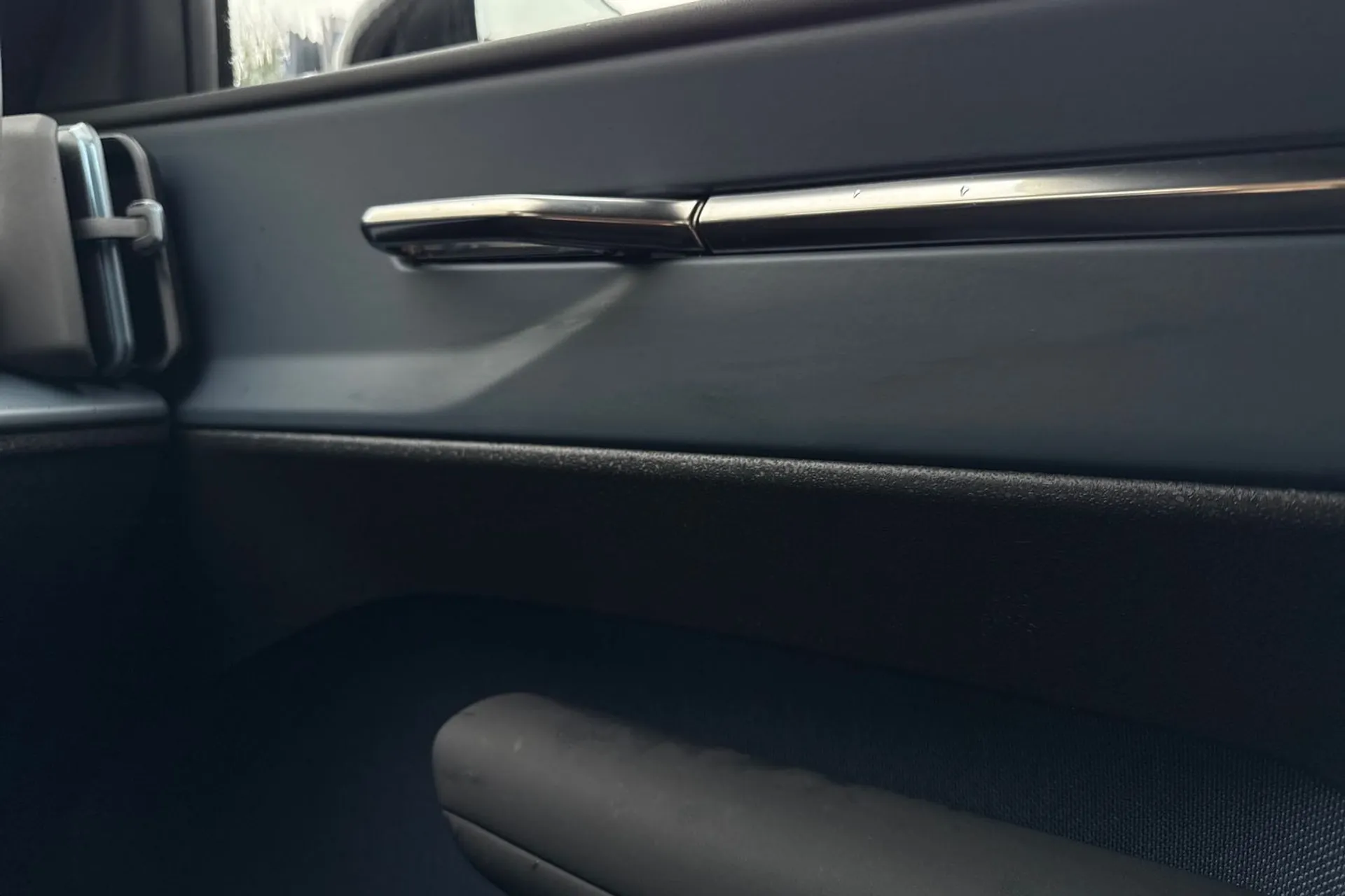 Volvo EX30 thumbnail image number 41