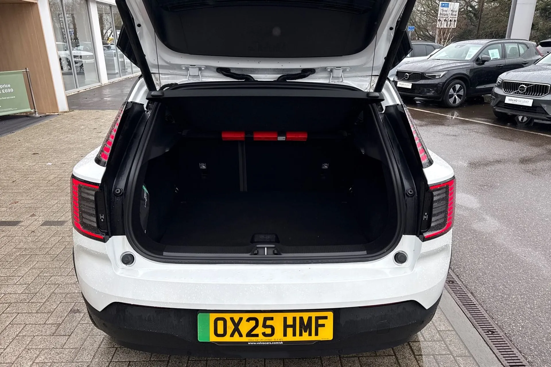 Volvo EX30 thumbnail image number 20