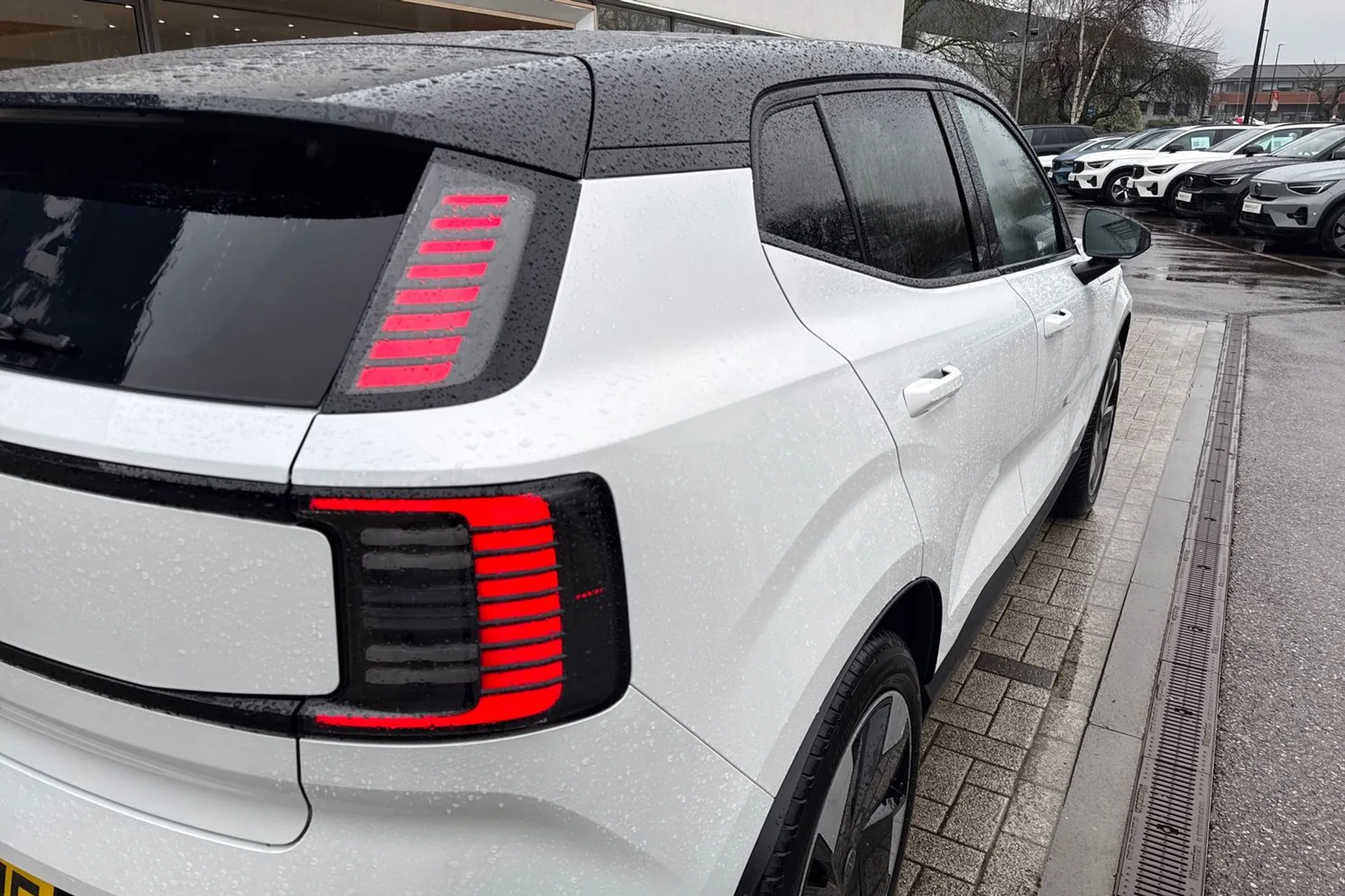 Volvo EX30 thumbnail image number 15