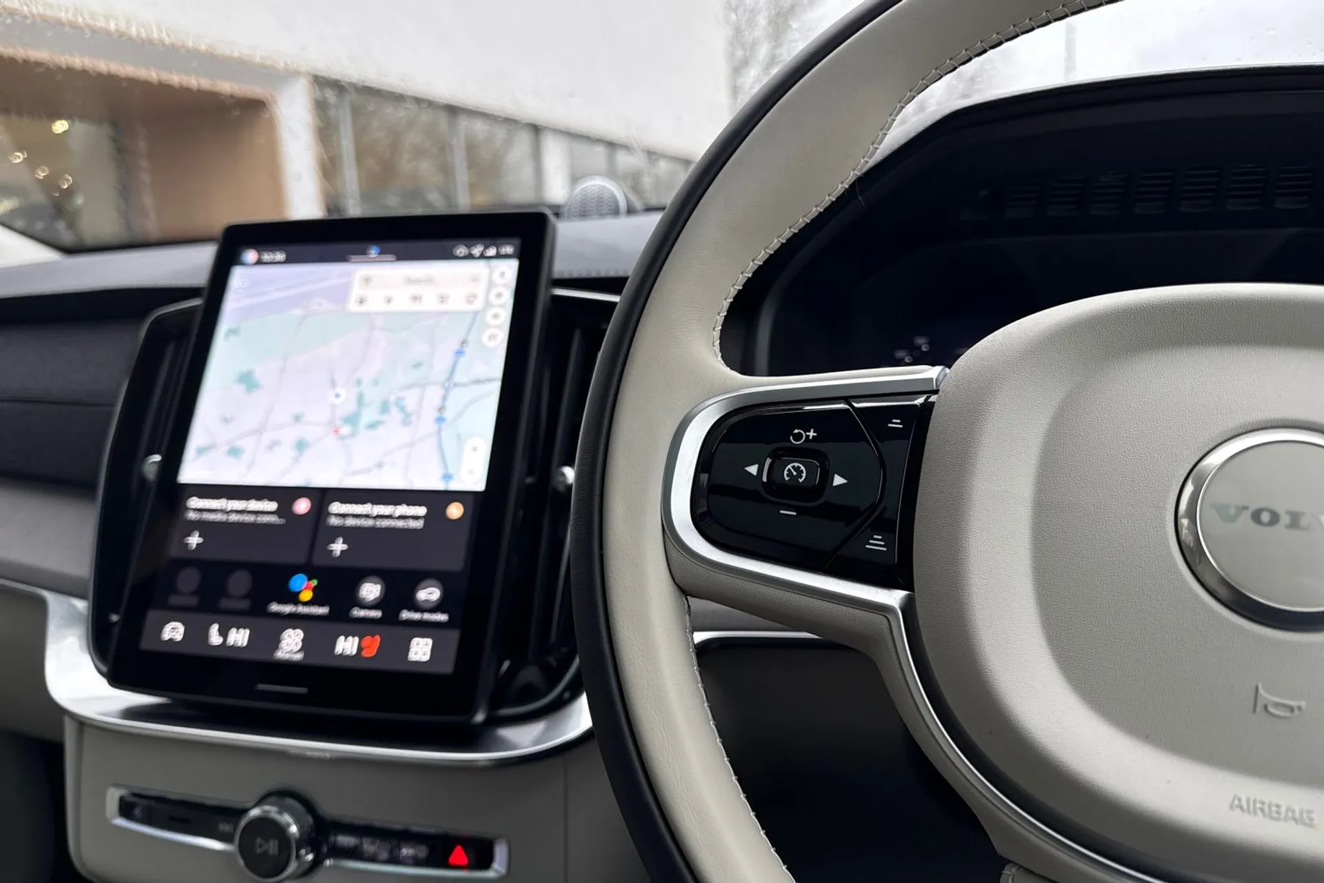 Volvo XC90 thumbnail image number 38