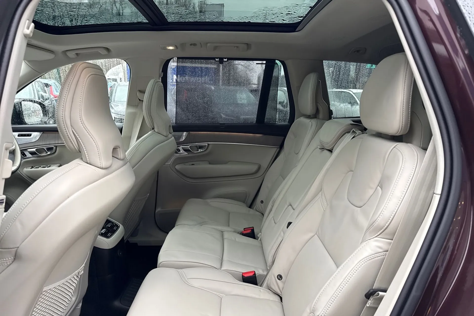 Volvo XC90 thumbnail image number 32