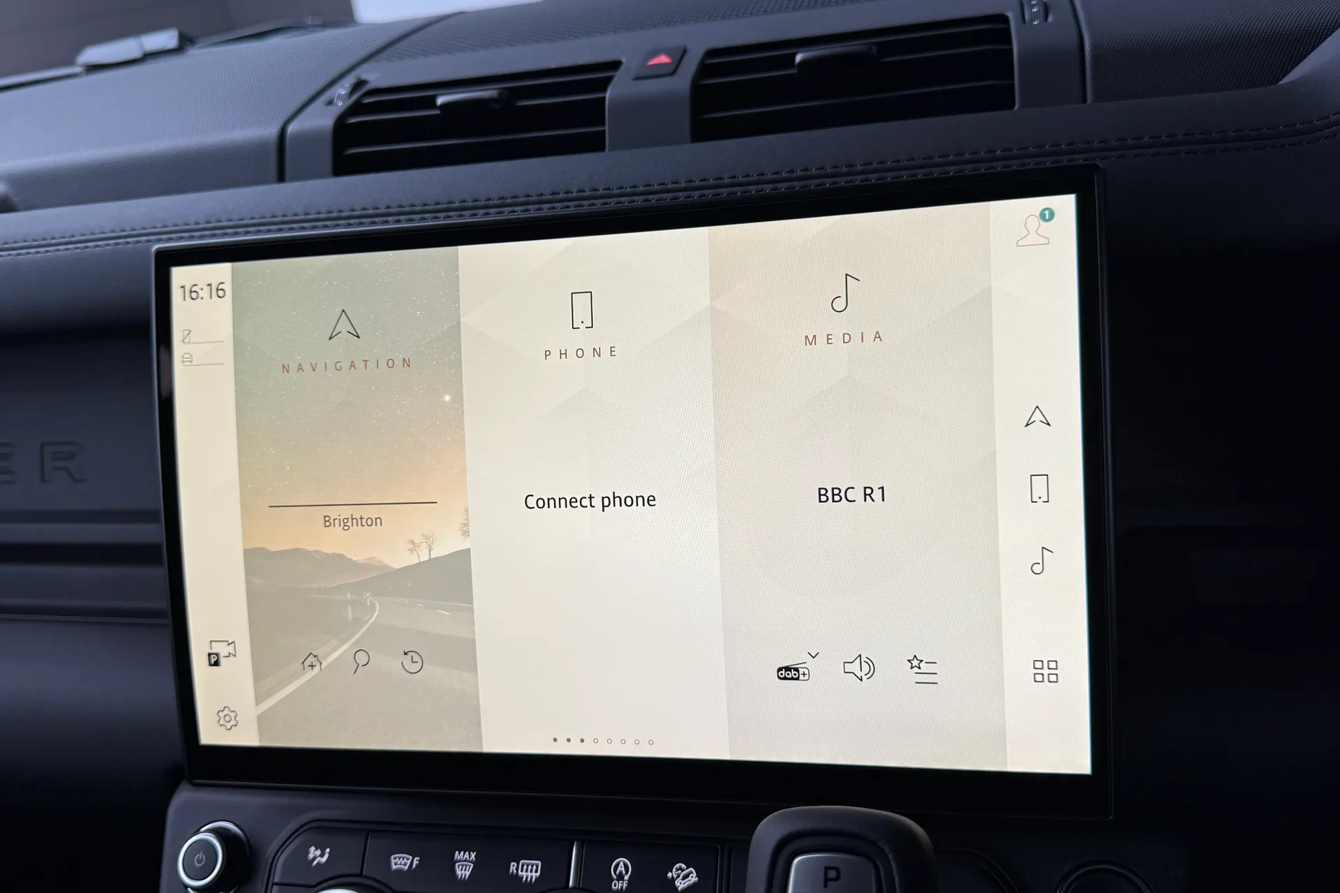 LAND ROVER Defender 110 thumbnail image number 54