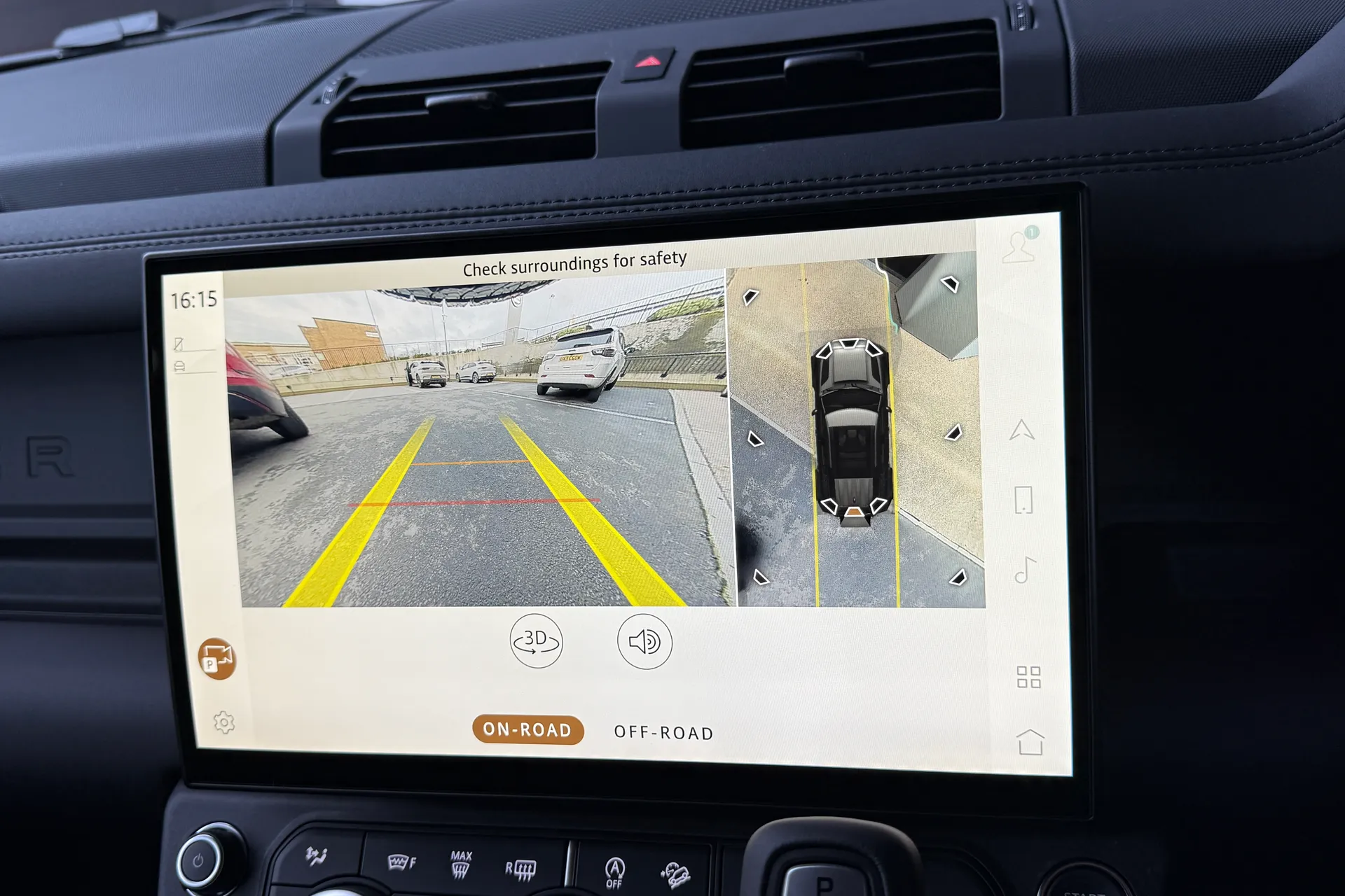 LAND ROVER Defender 110 thumbnail image number 4