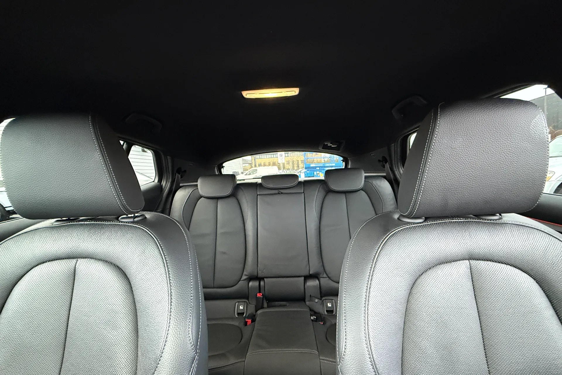 BMW X2 thumbnail image number 35