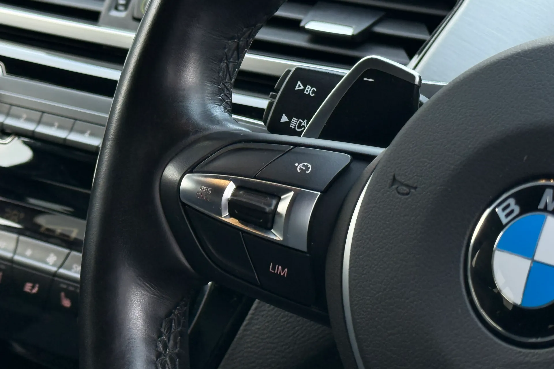 BMW X2 thumbnail image number 42