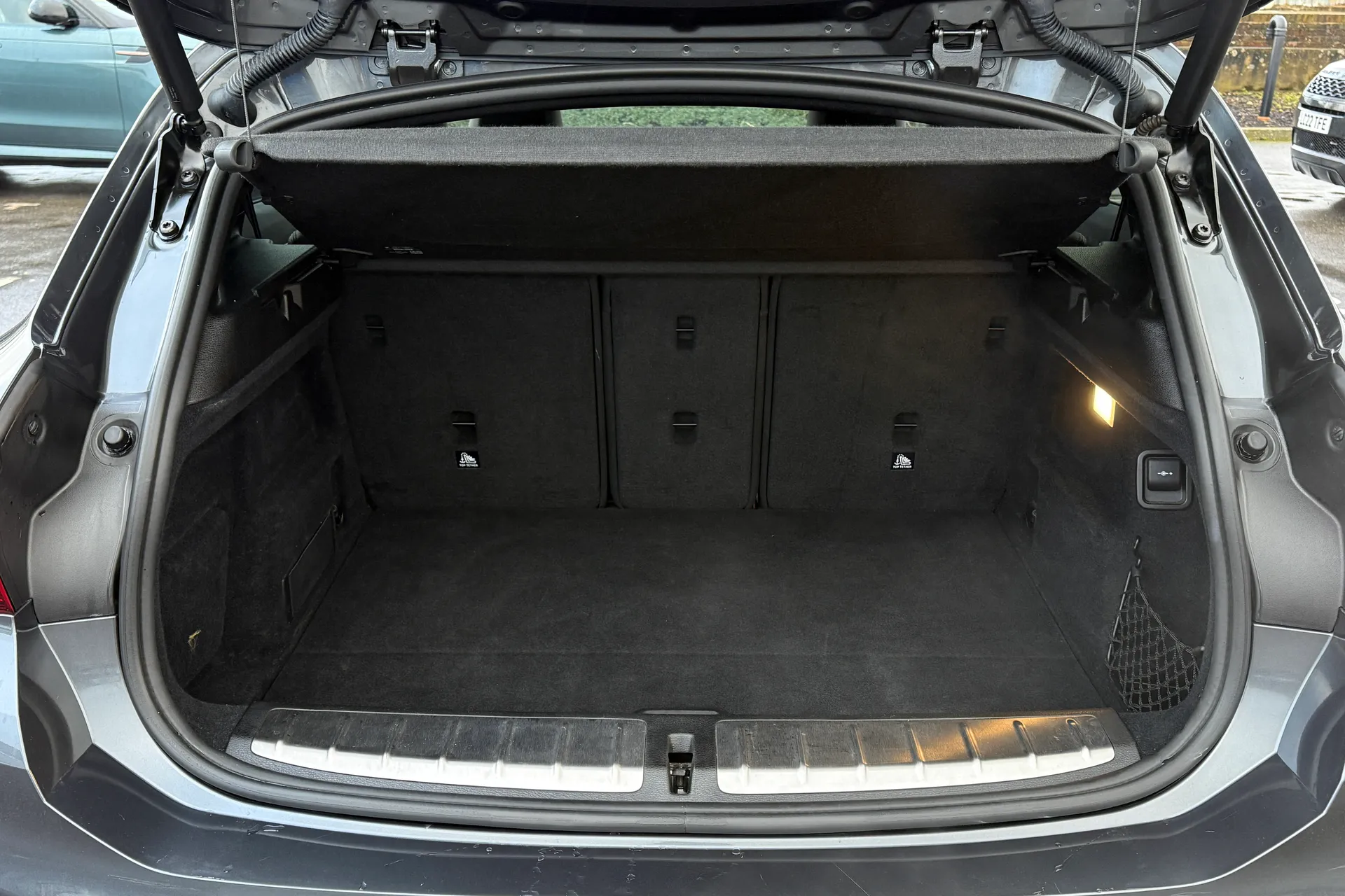 BMW X2 thumbnail image number 32